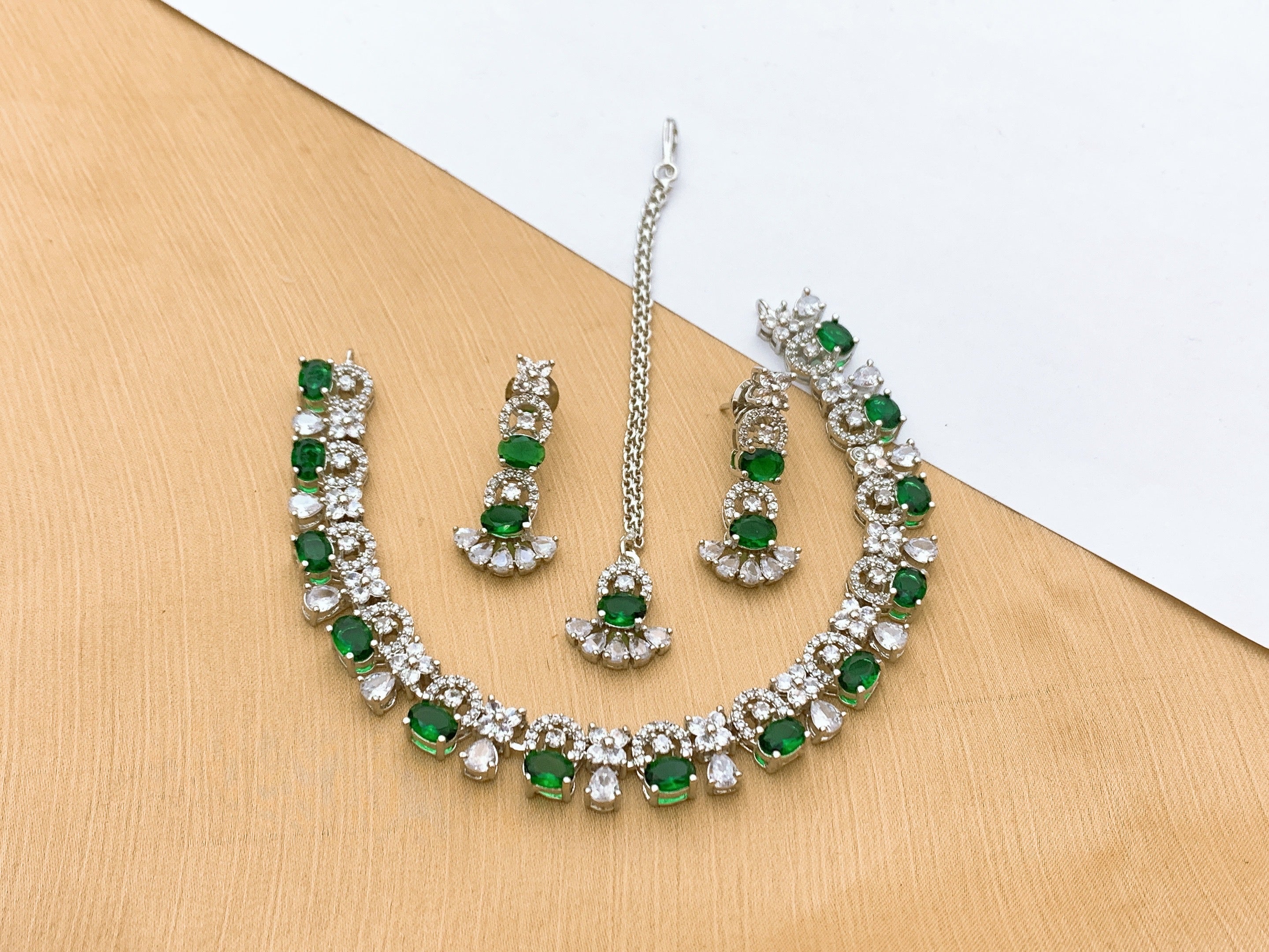Necklace set