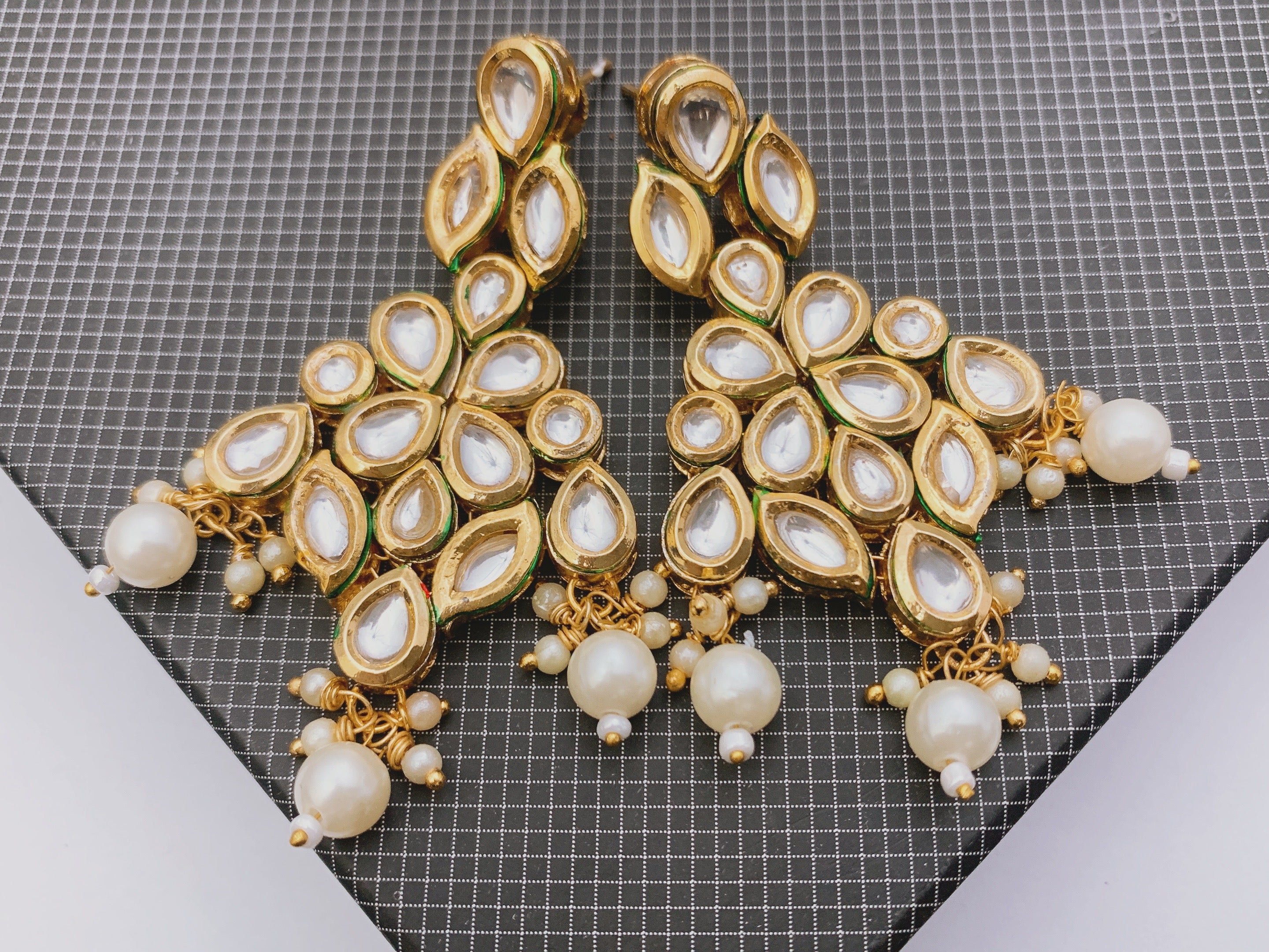 Kundan earrings