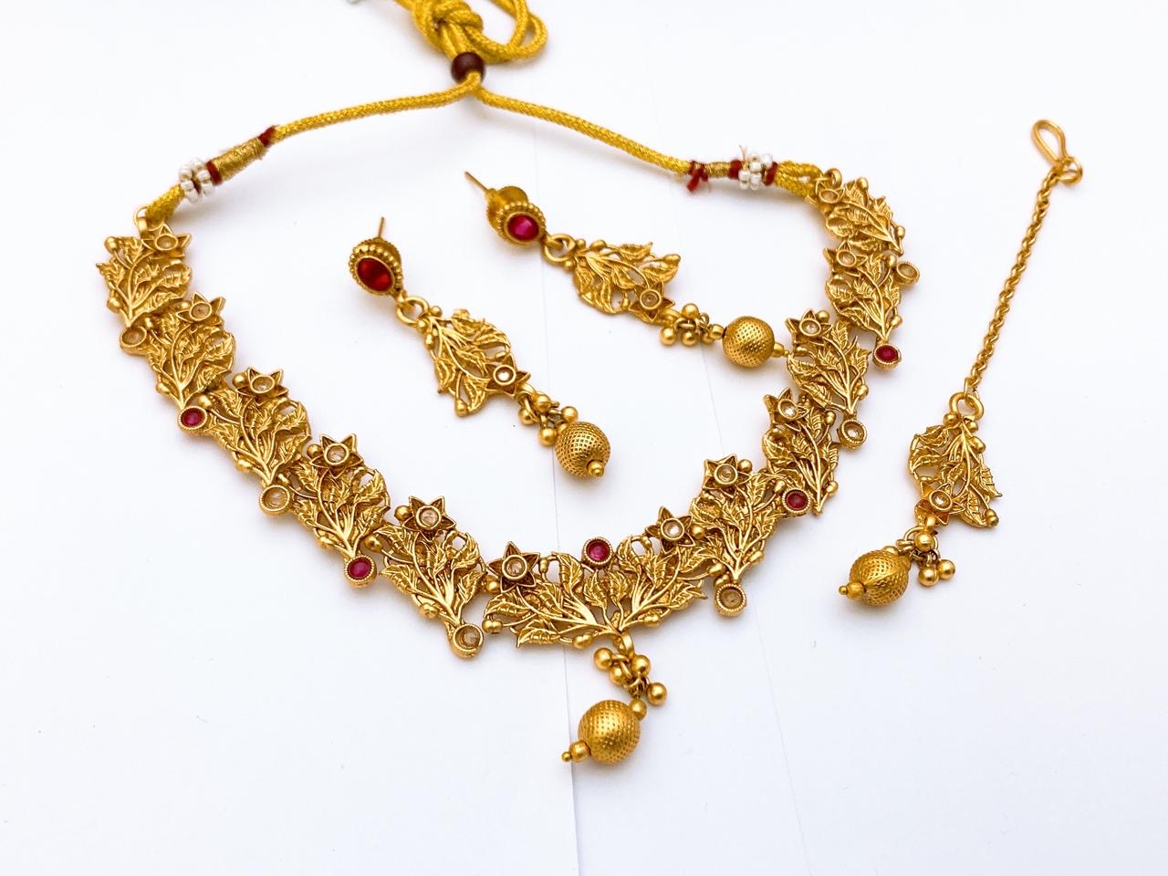 Necklace set