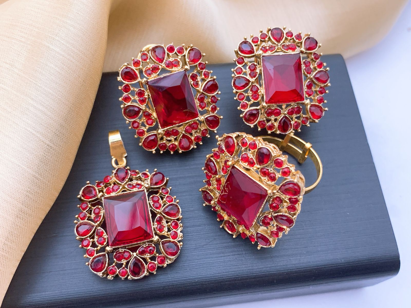 Locket Set