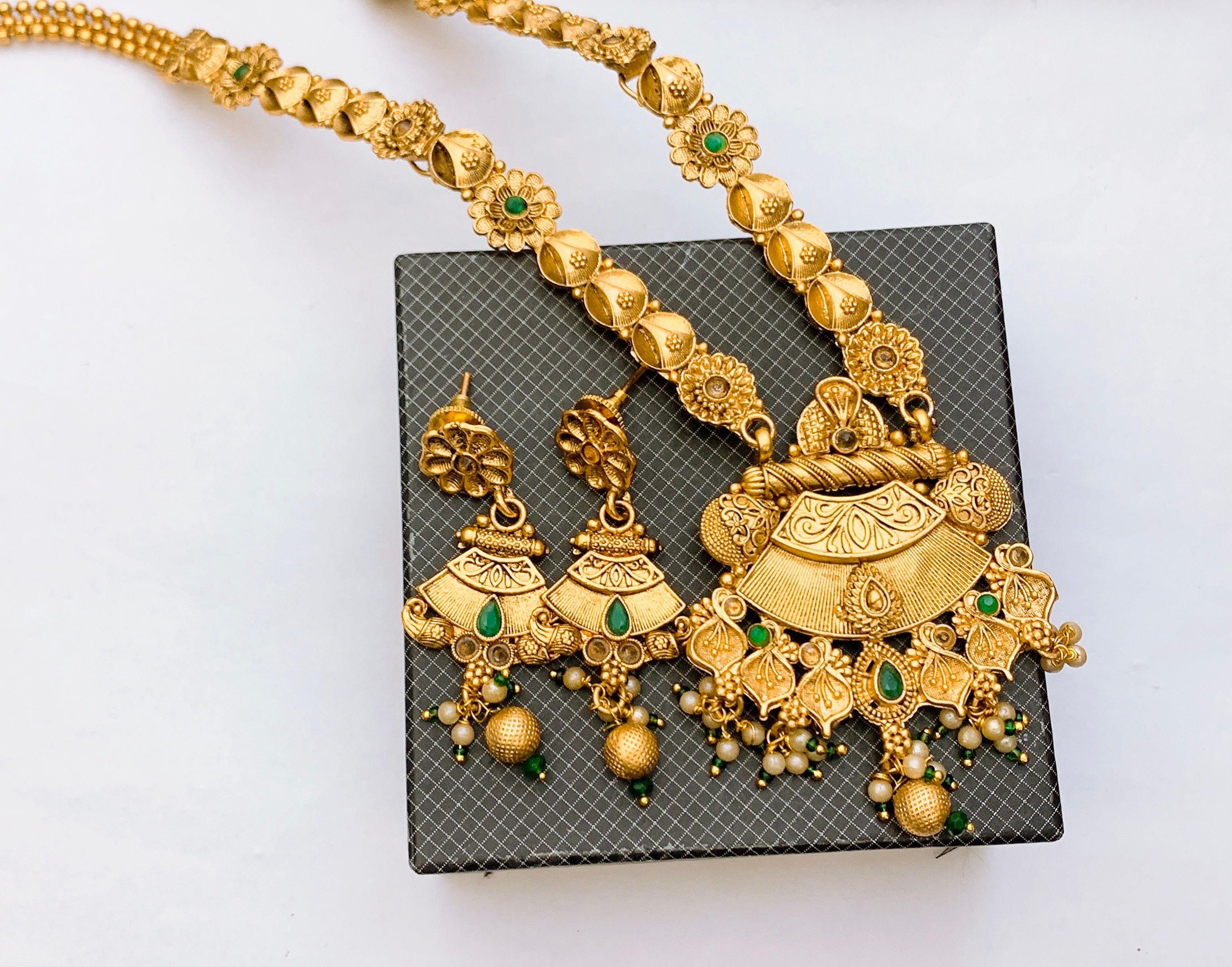 Rajwari mala set