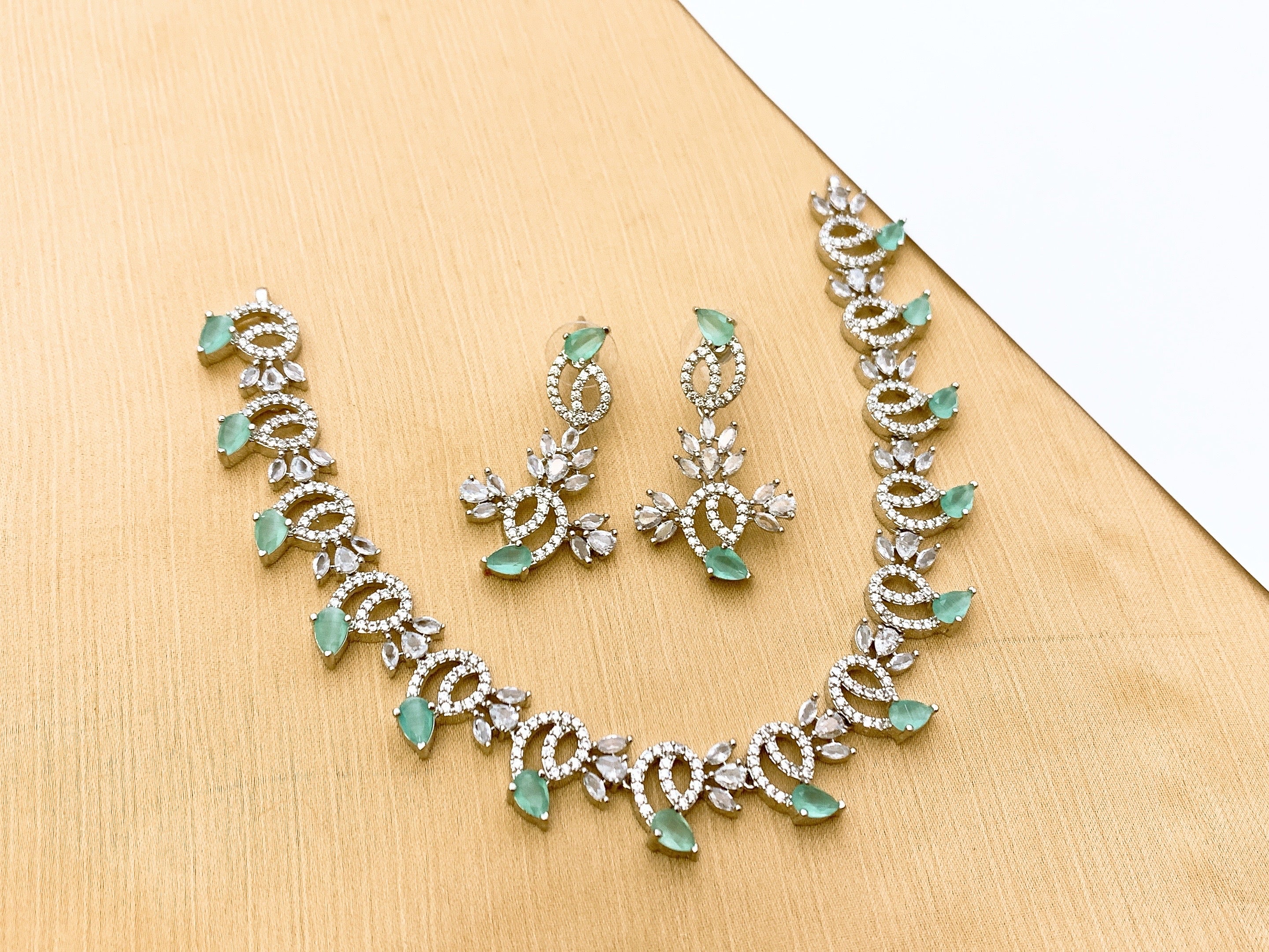 Necklace set