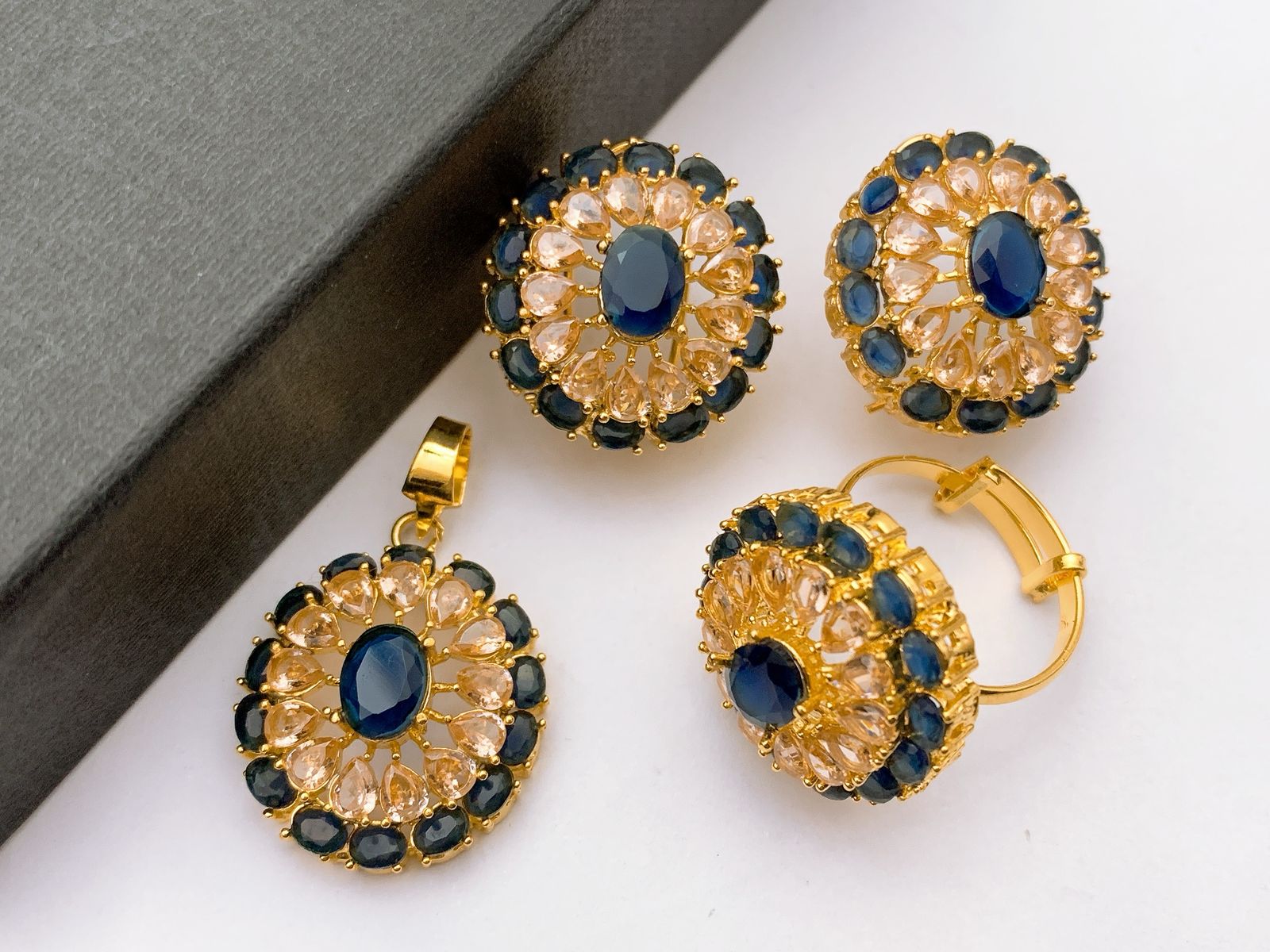 Lockets