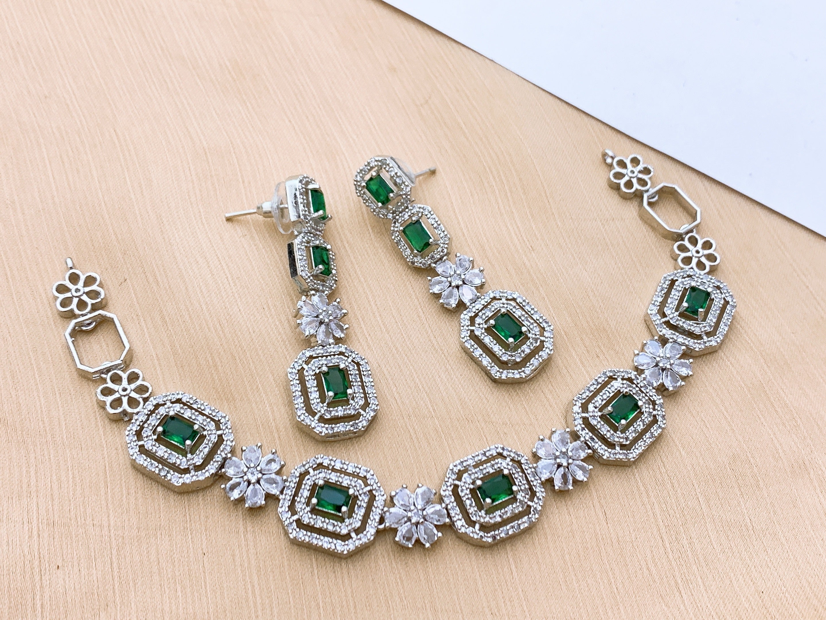 Necklace set