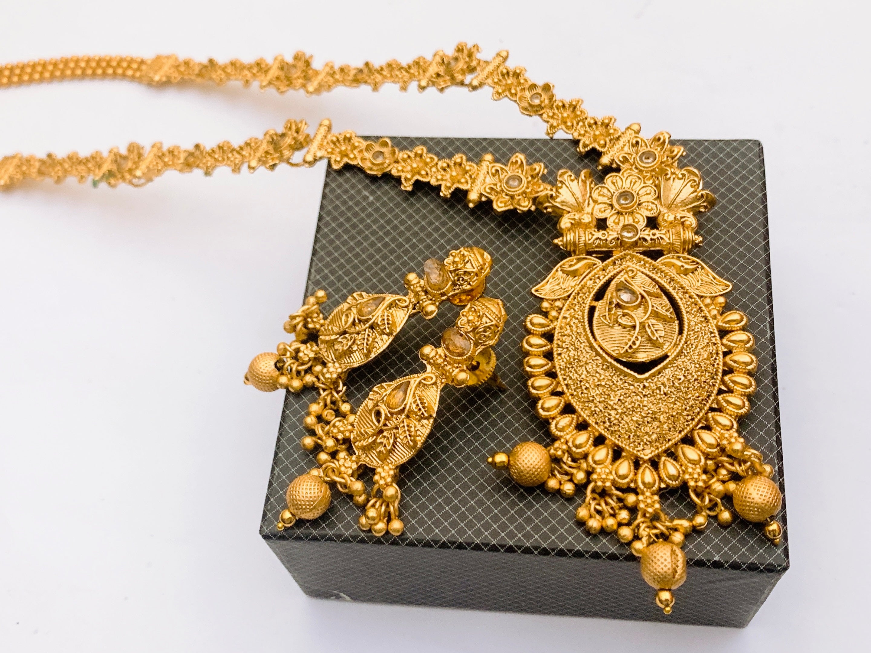 Rajwari mala set