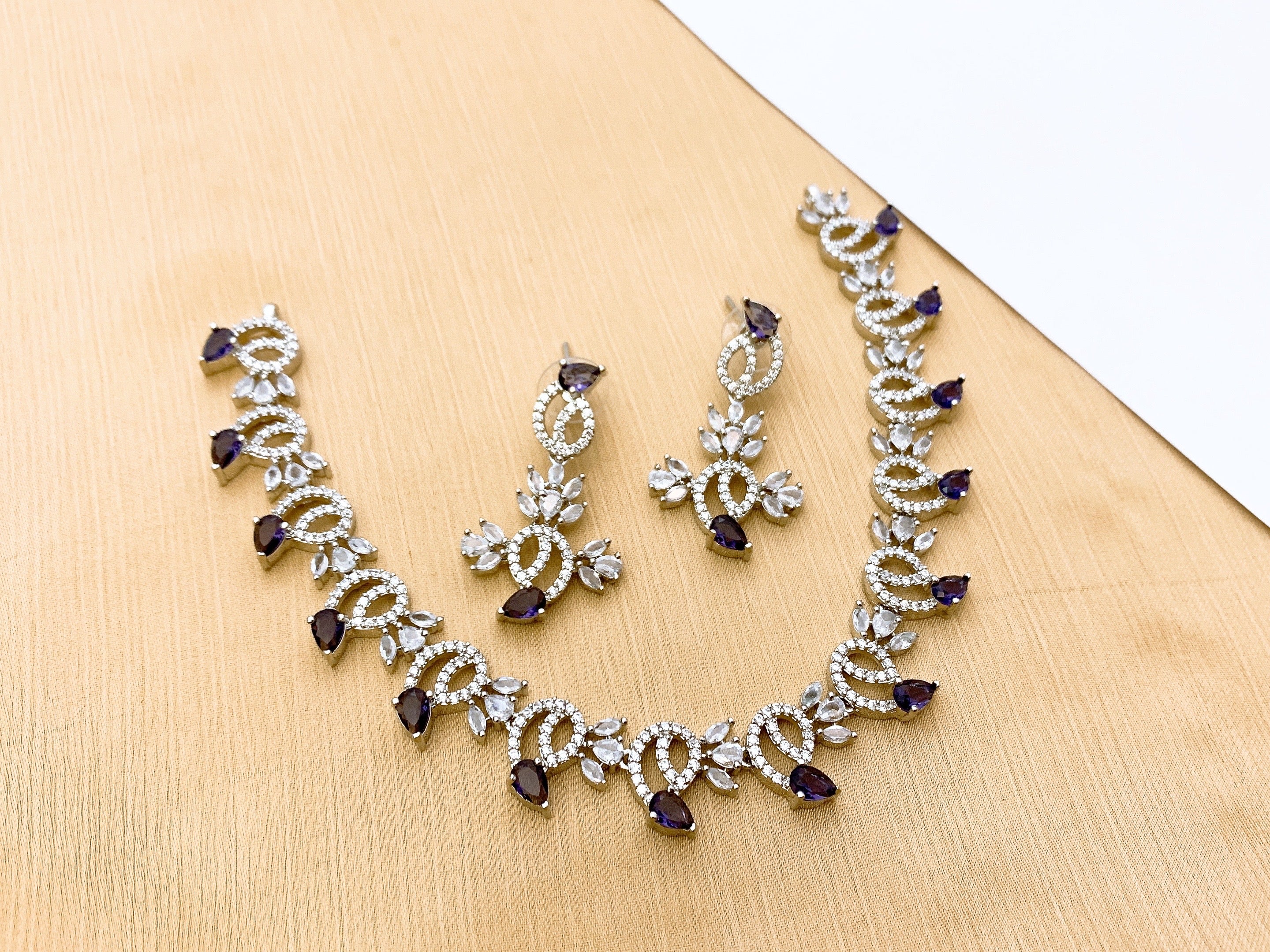 Necklace set