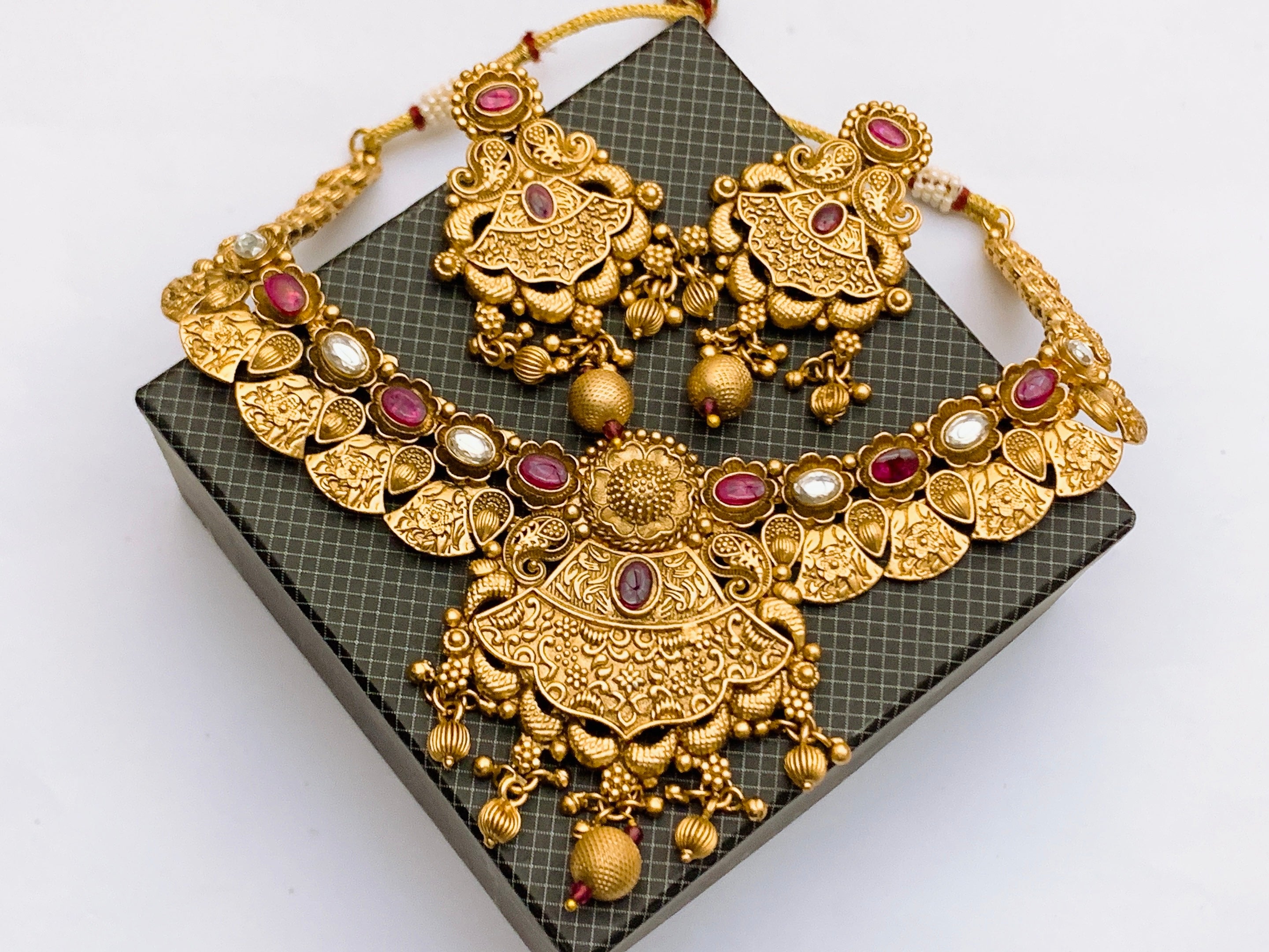 Rajwari necklace set