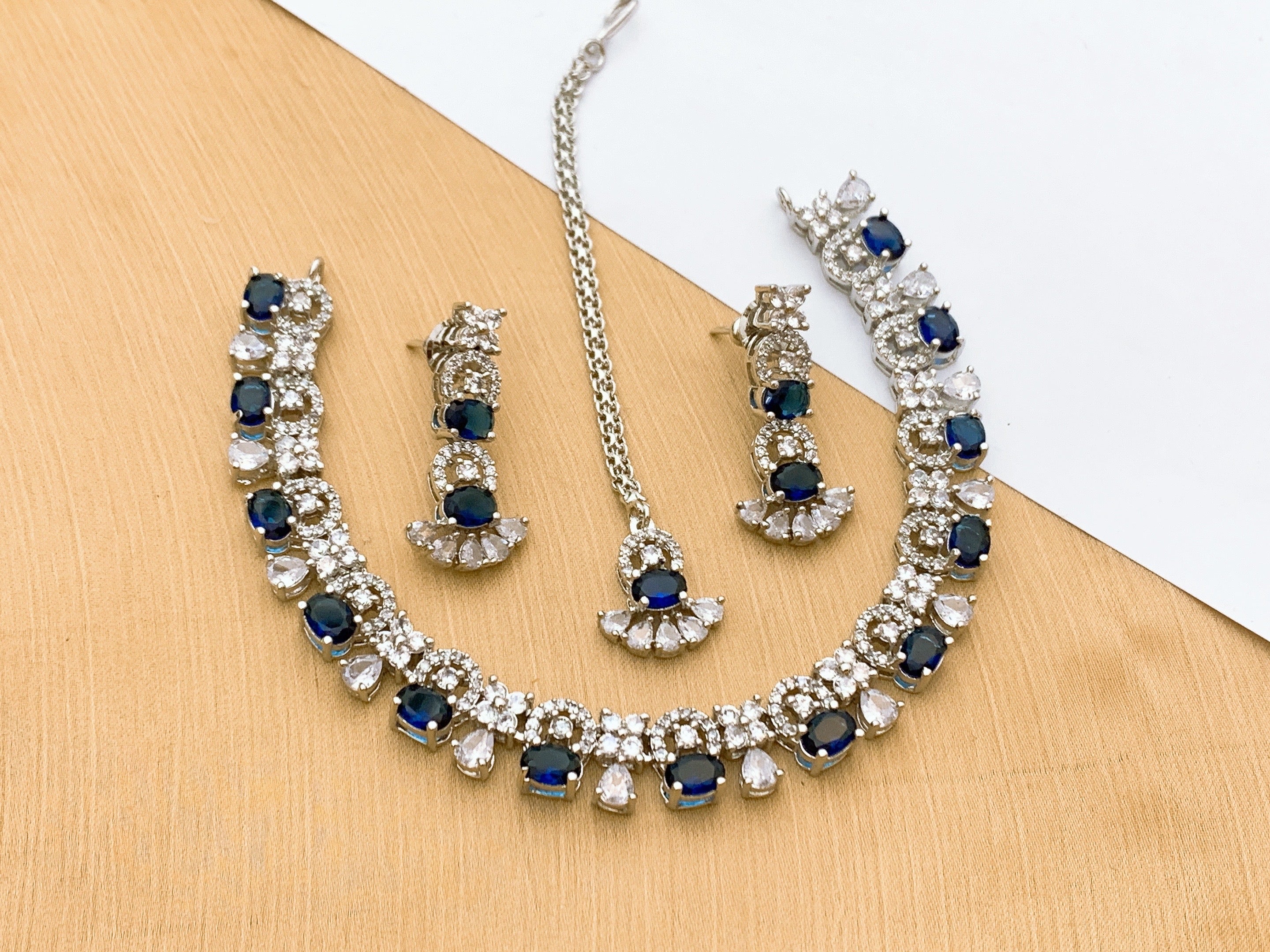 Necklace set