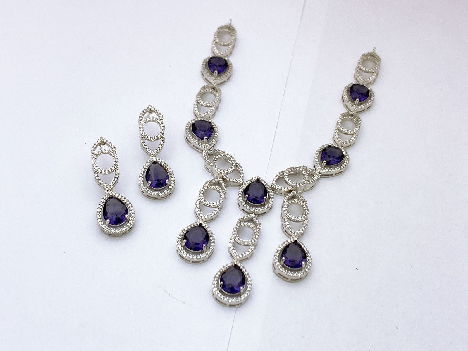Necklace set