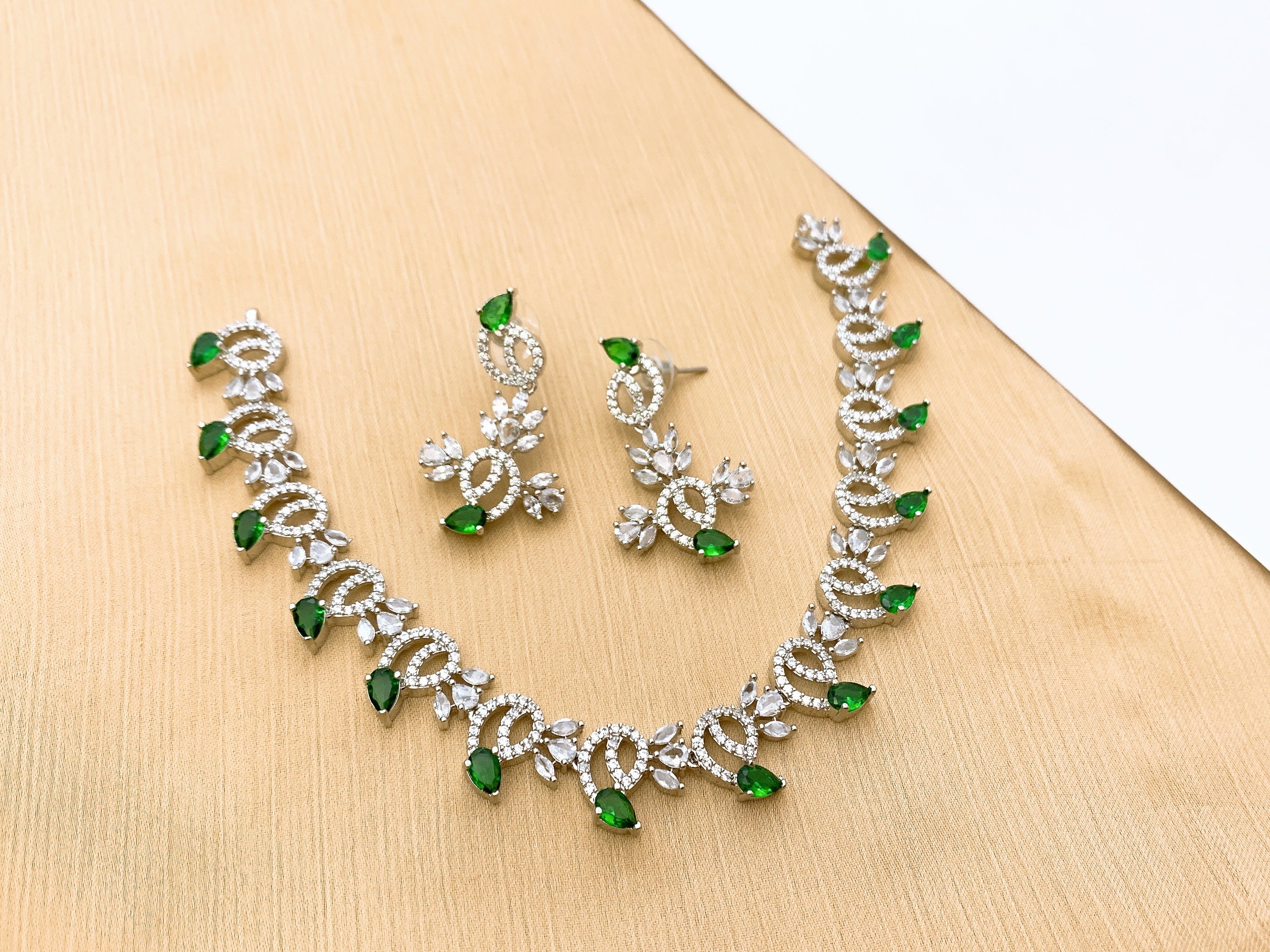 Necklace set