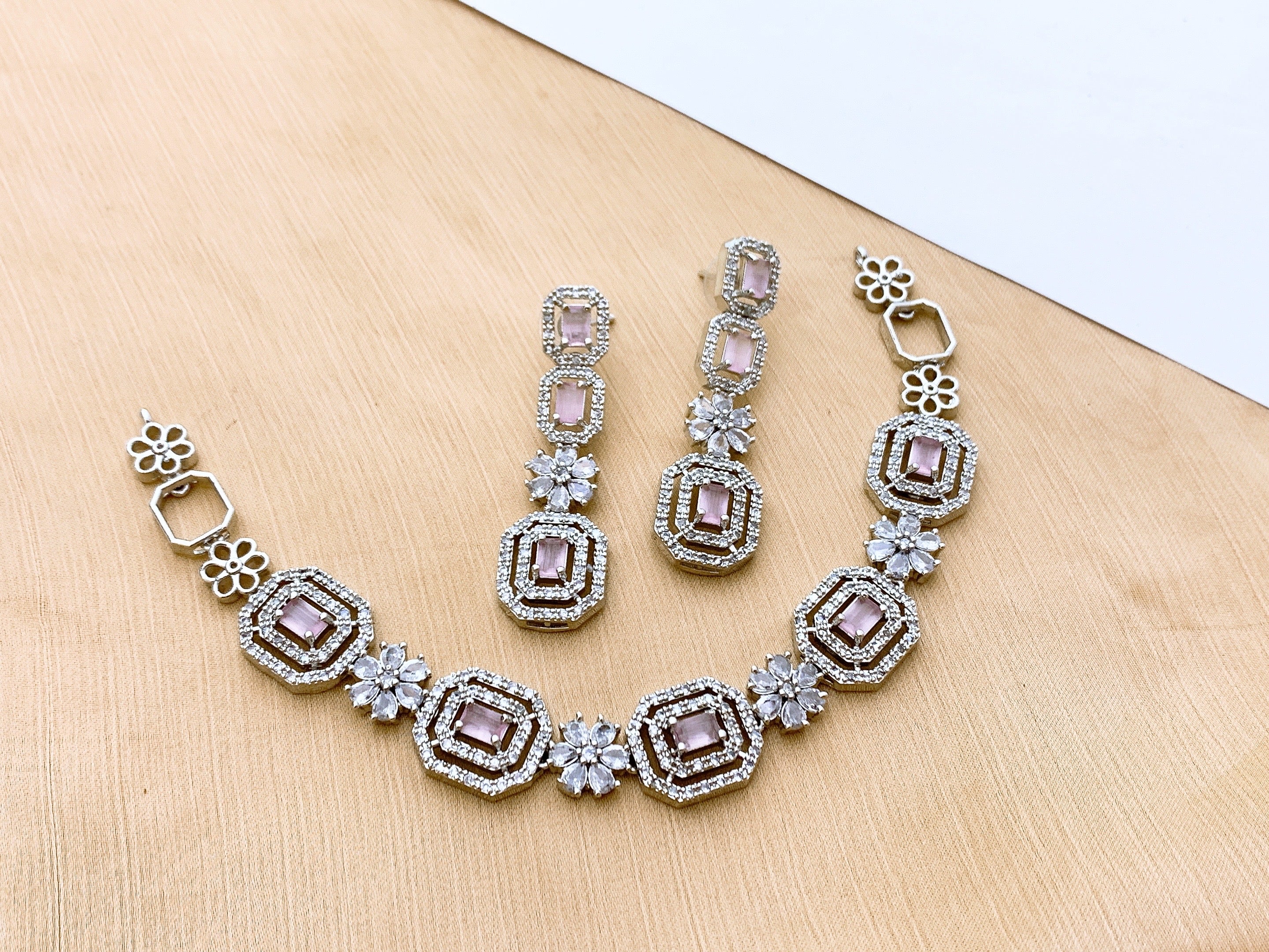 Necklace set