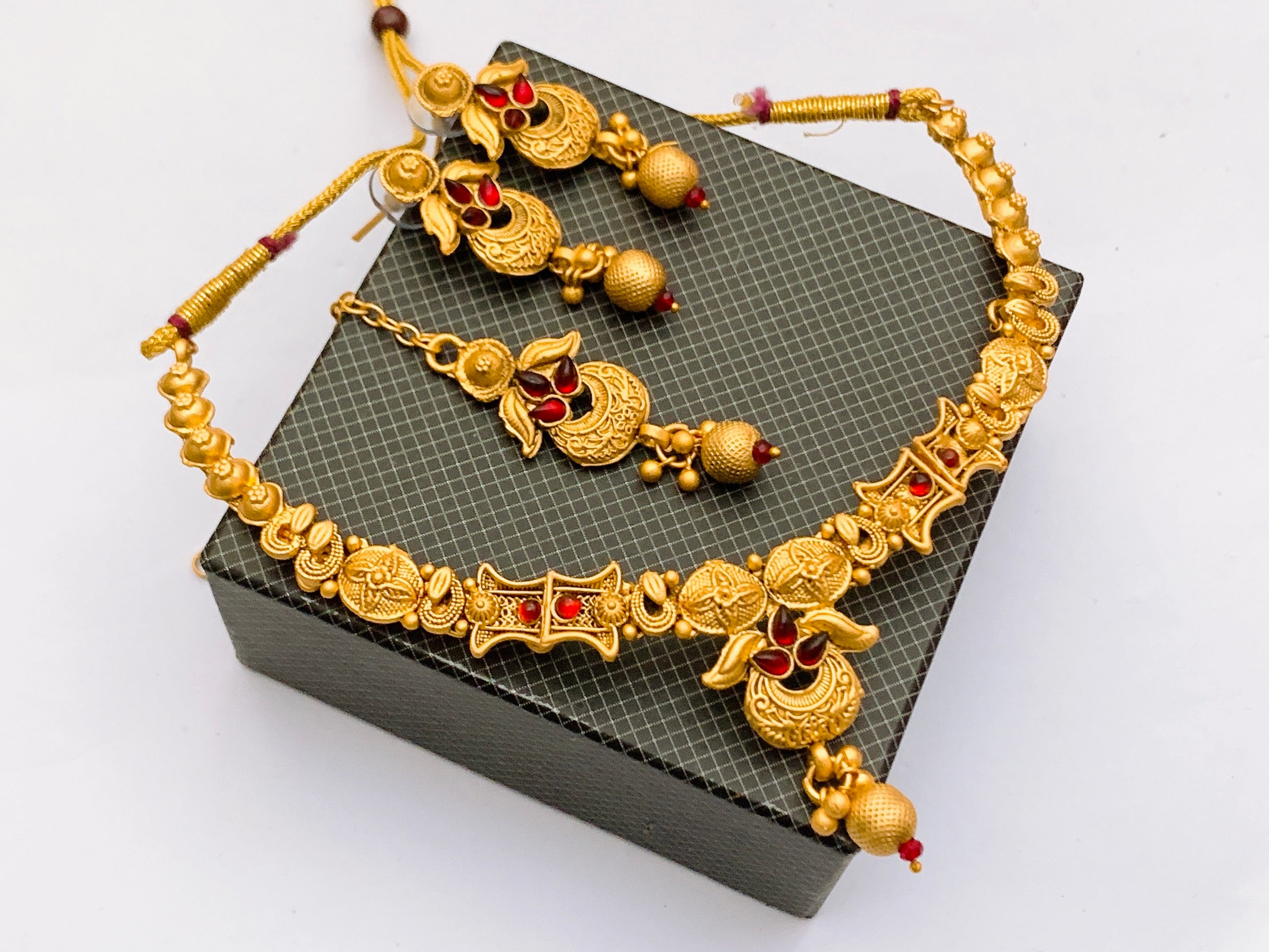 Rajwari necklace set