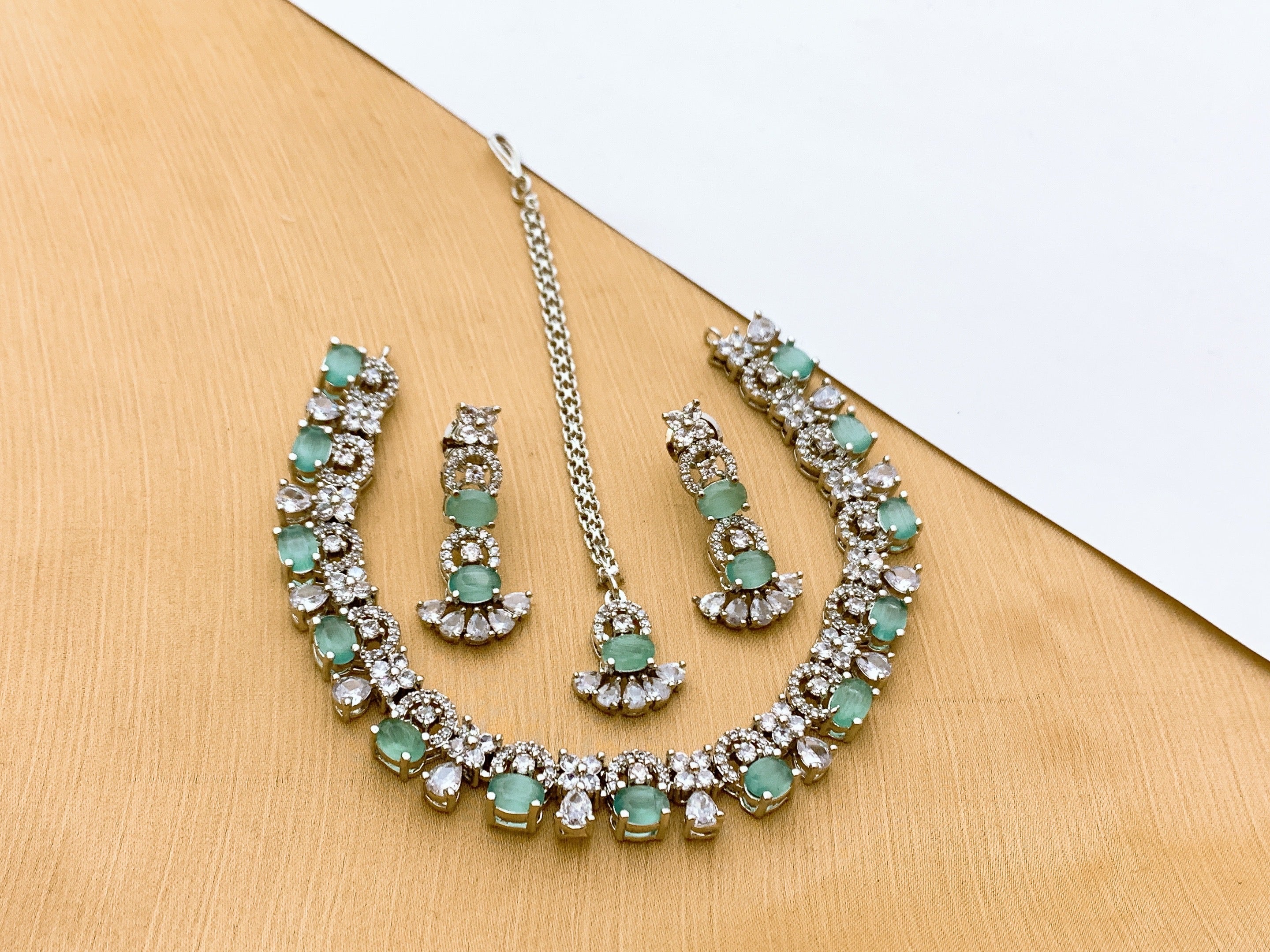 Necklace set