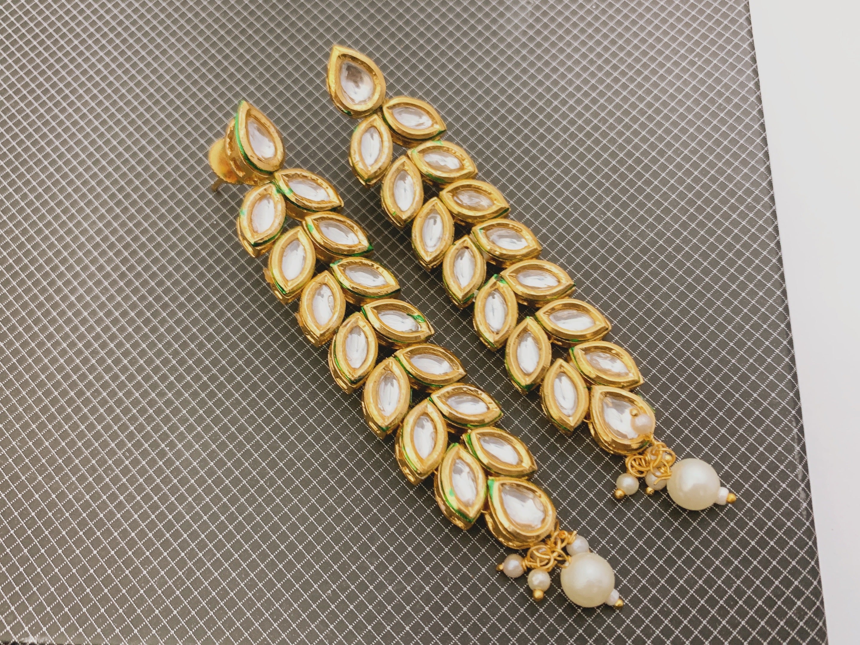 Kundan earrings