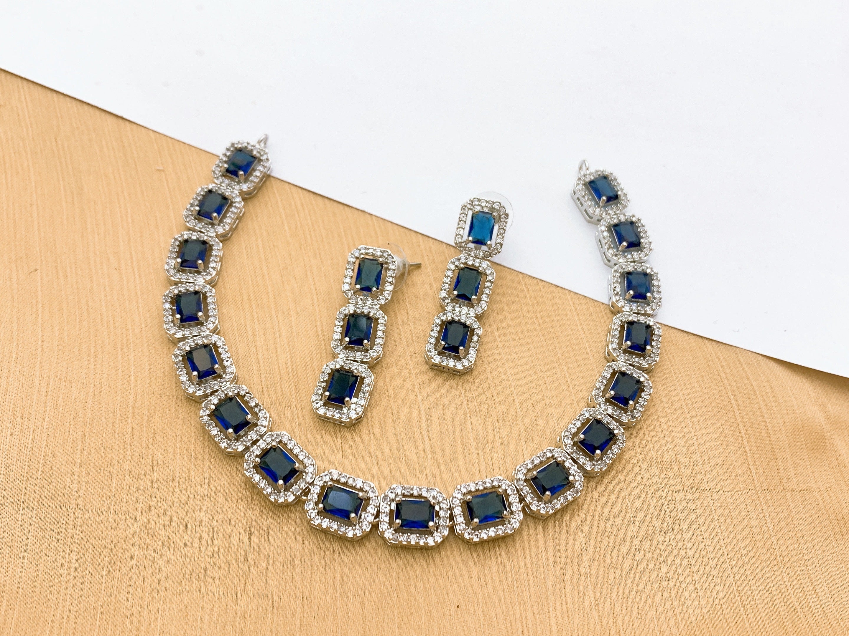 Necklace set