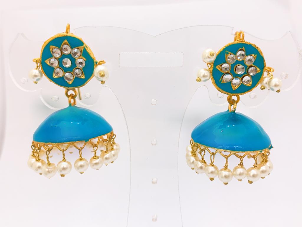 Jhumkay