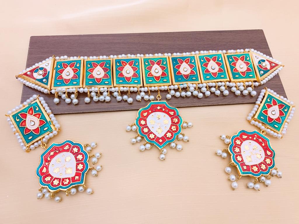 Choker Set