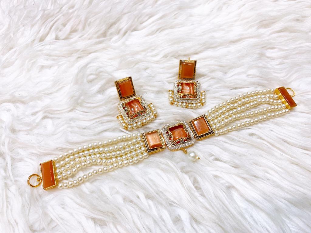 Choker Set