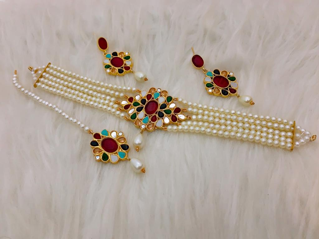 Choker Set