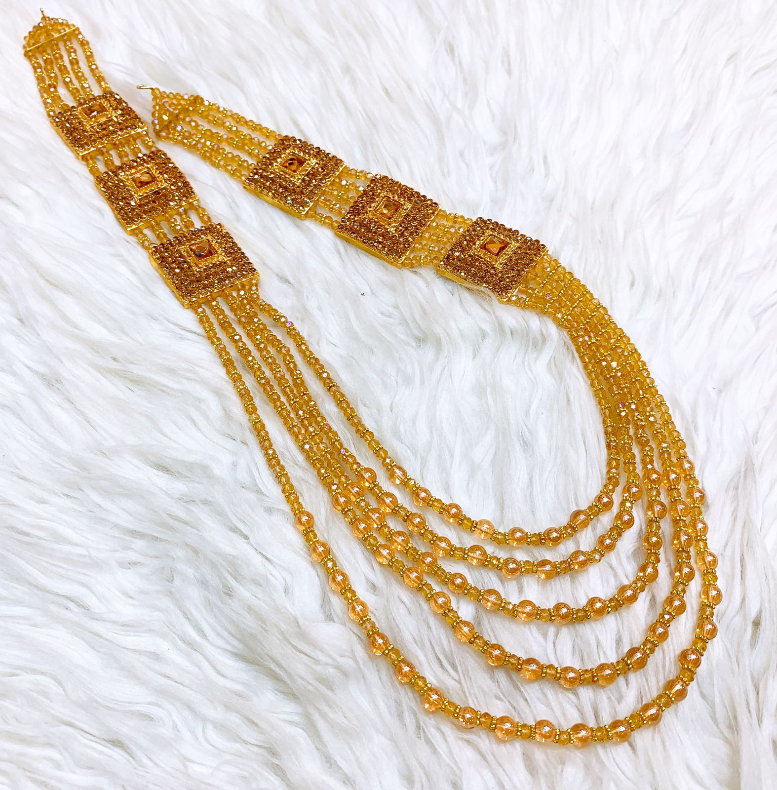 (Brooch Malah)