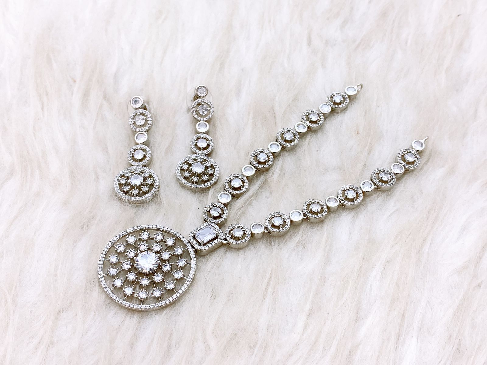 Necklace Set