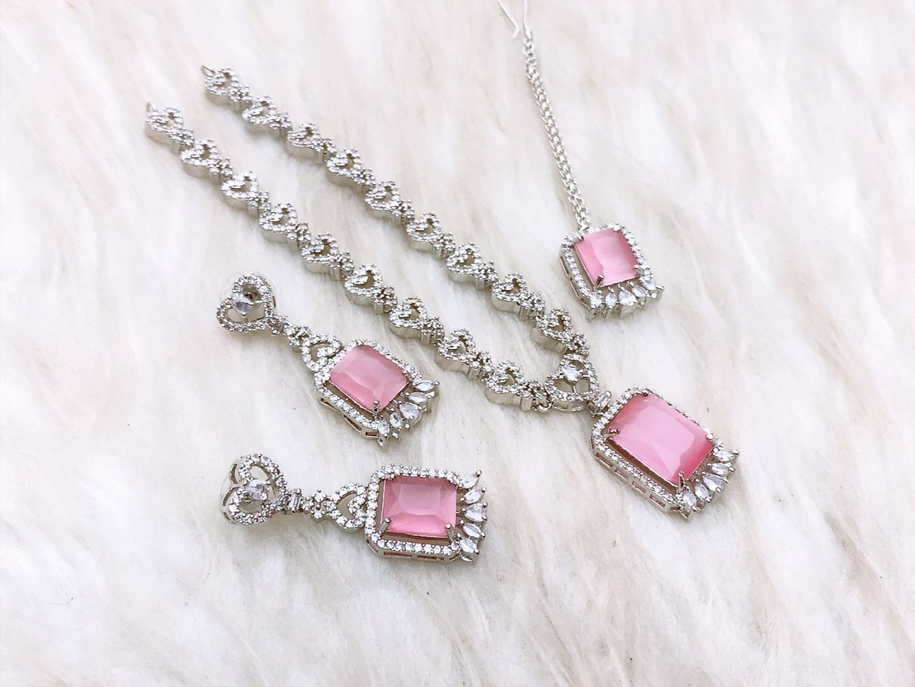 Necklace Set