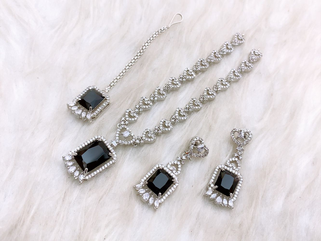 Necklace Set