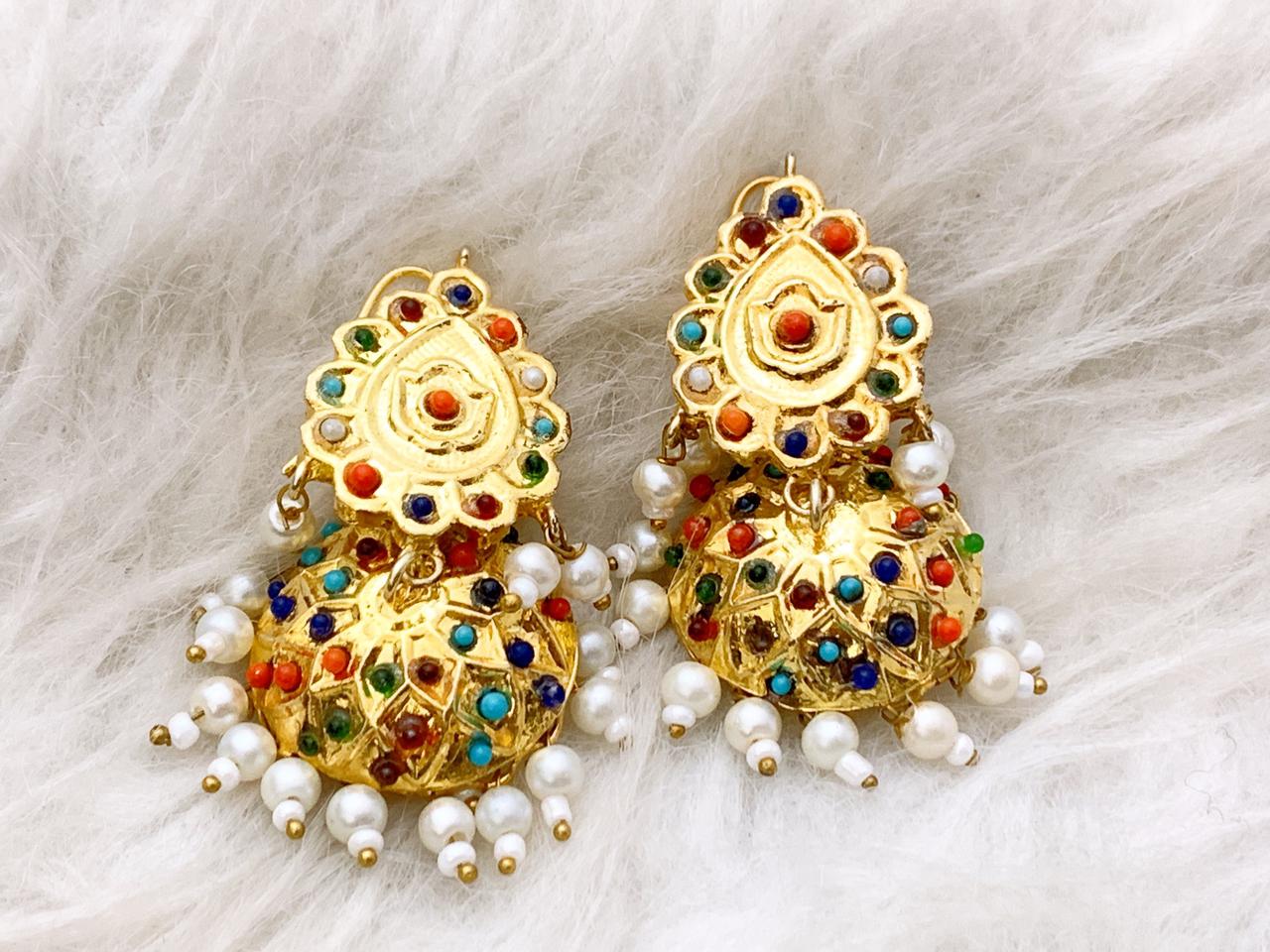 Jhumkay