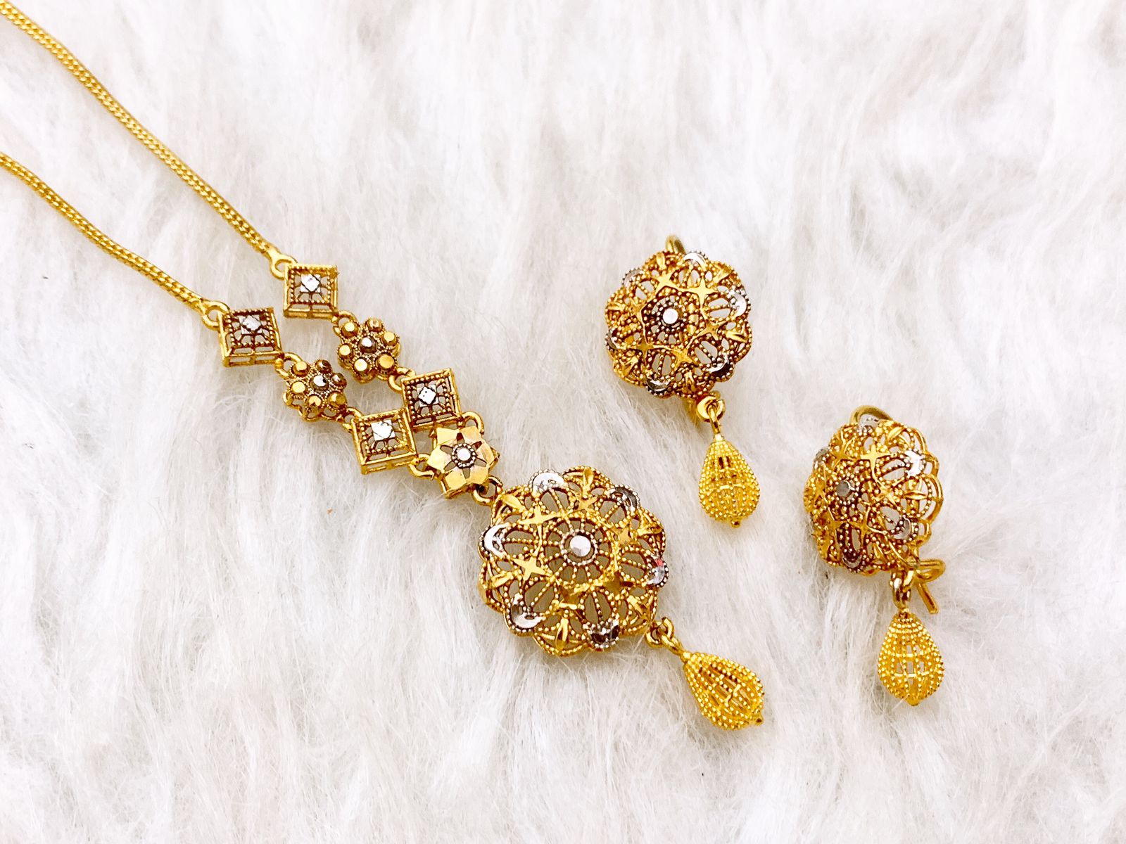 R.P Designer Locket set