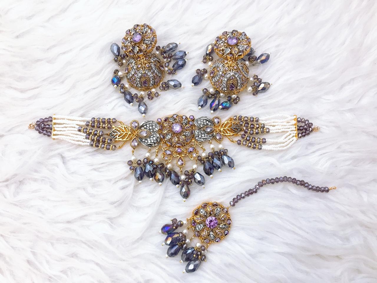 Choker Set