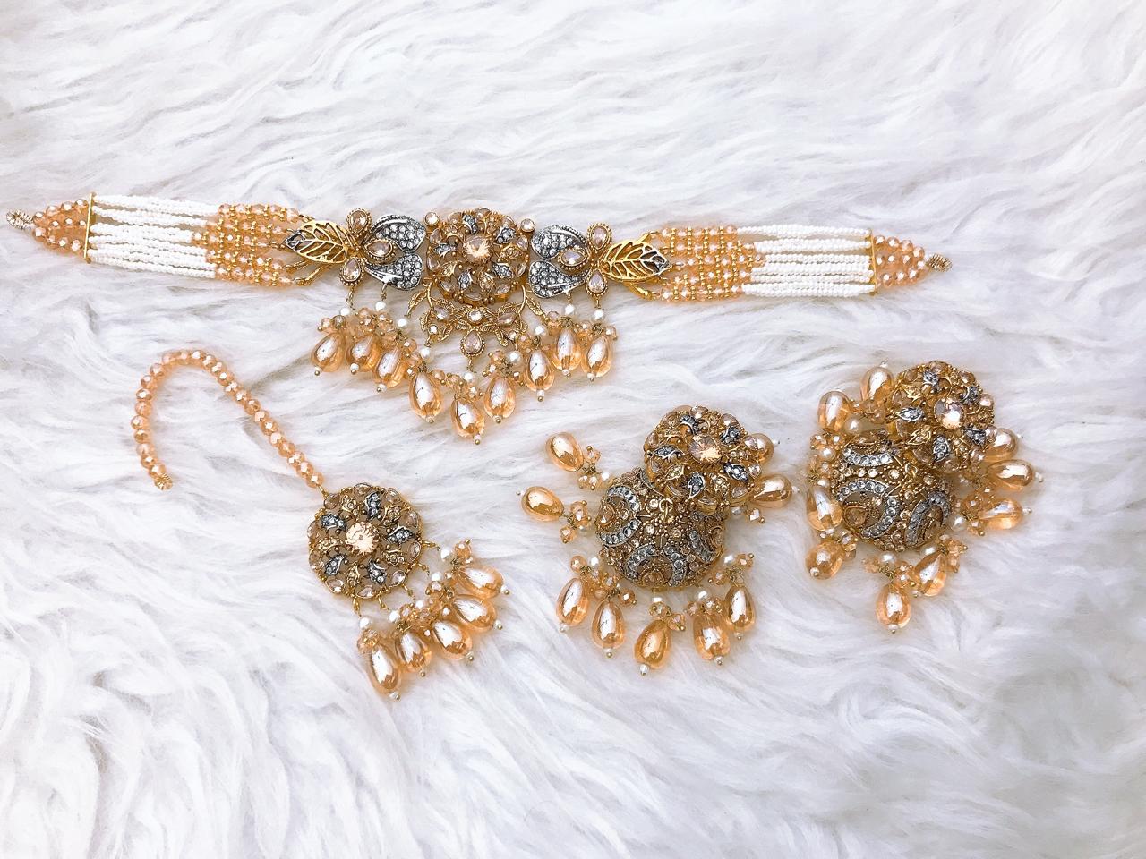 Choker Set