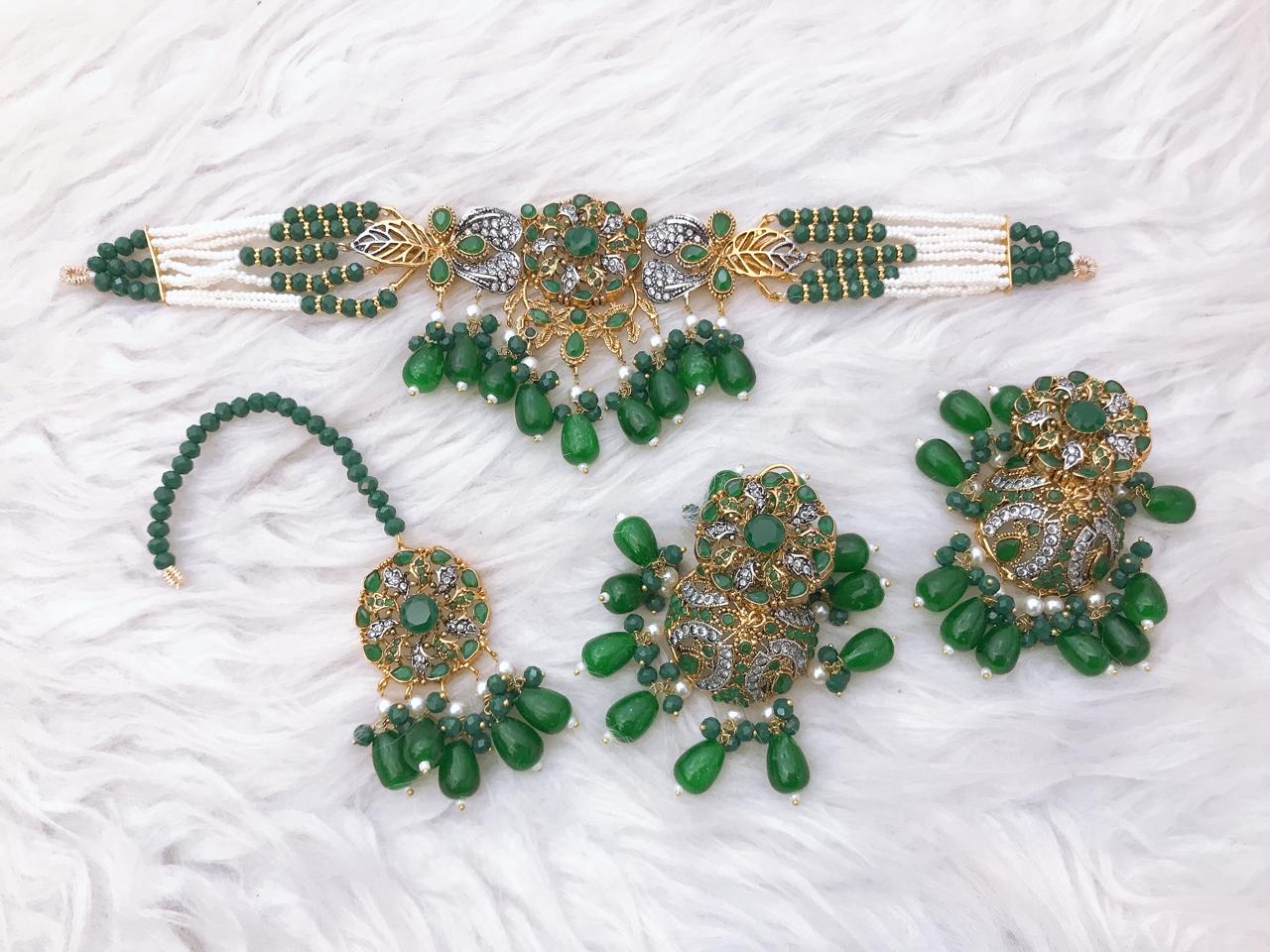 Choker Set