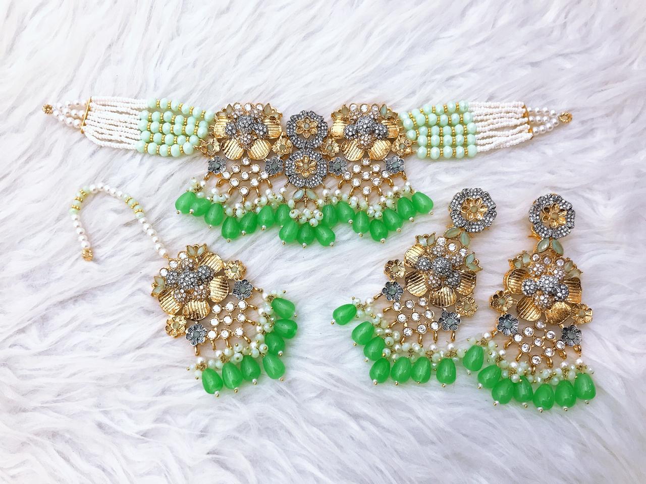Choker Set