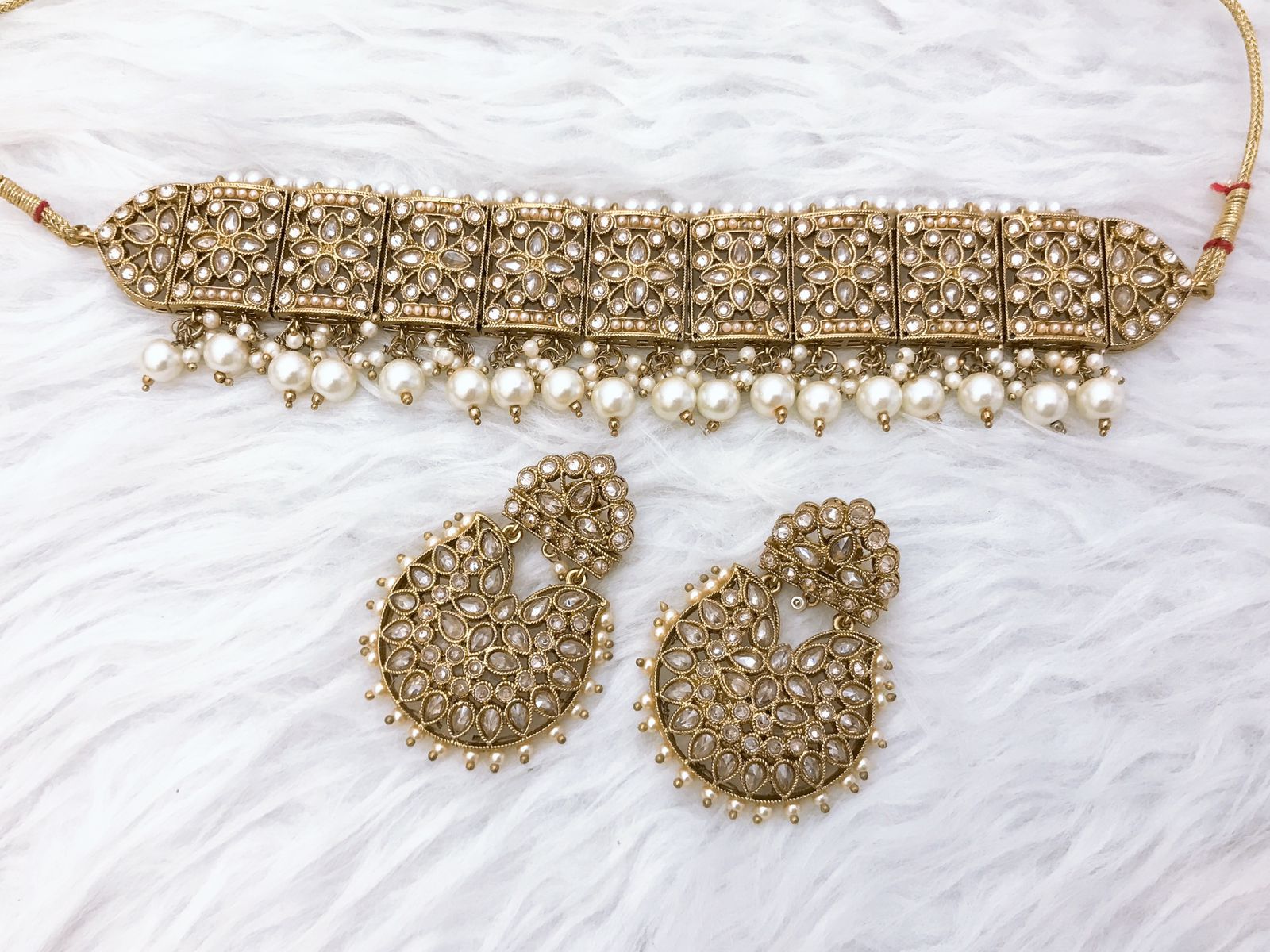 Choker Set