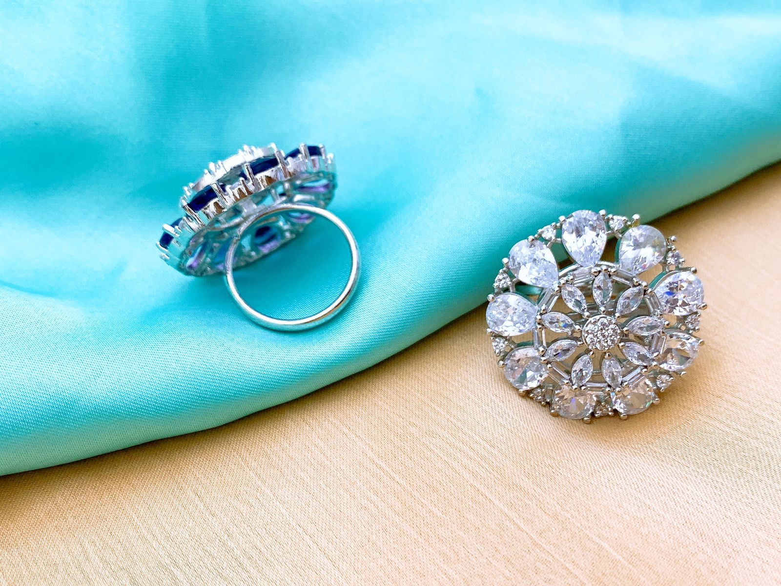 (Adjustable) Ring