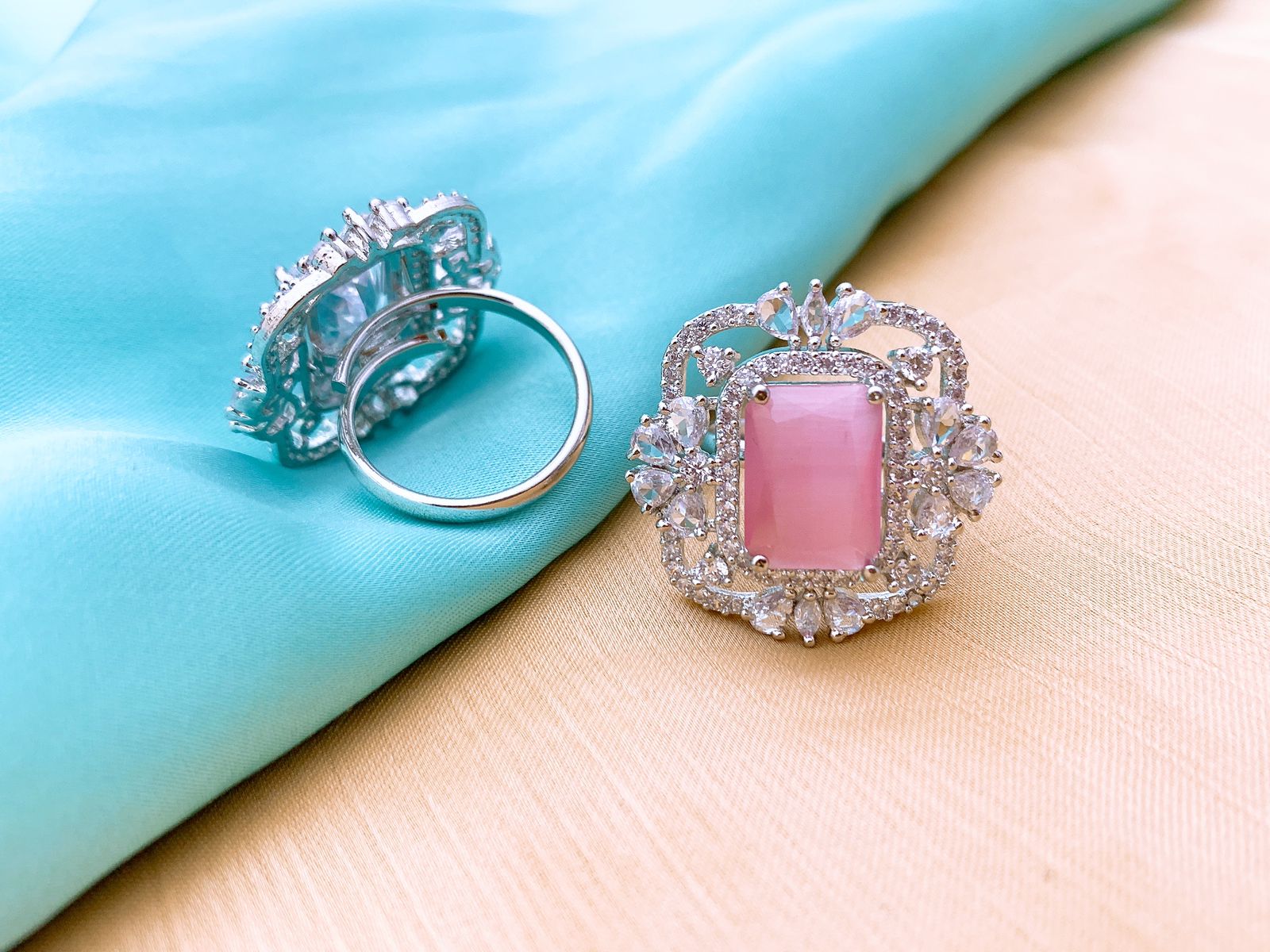 (Adjustable) Ring