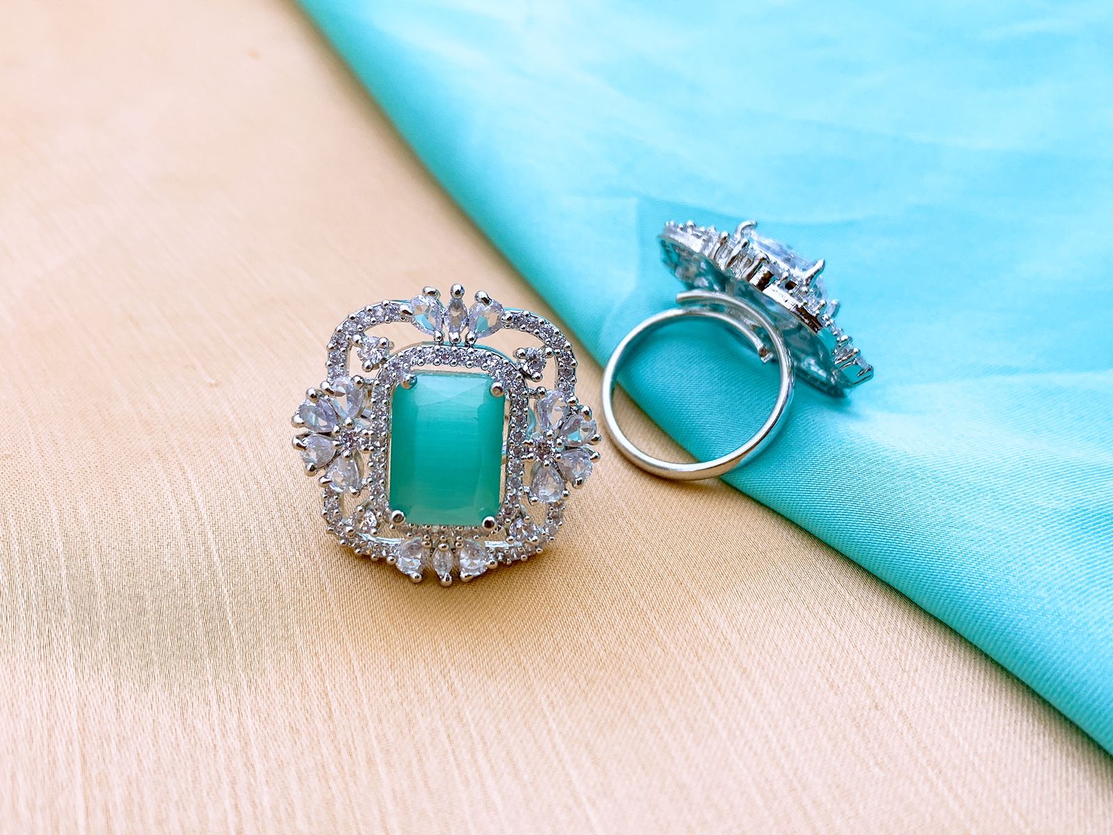 (Adjustable) Ring