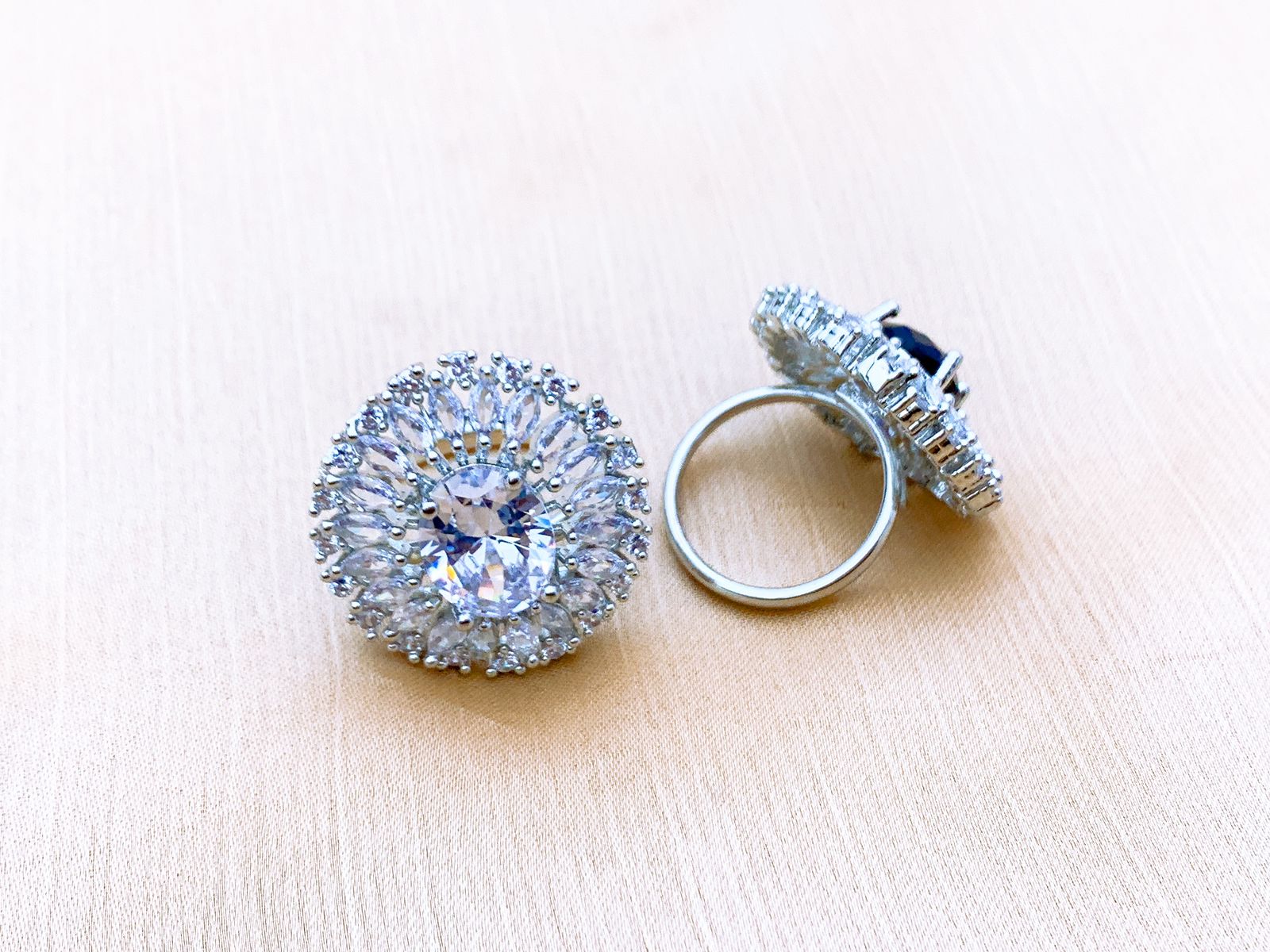 (Adjustable) Ring