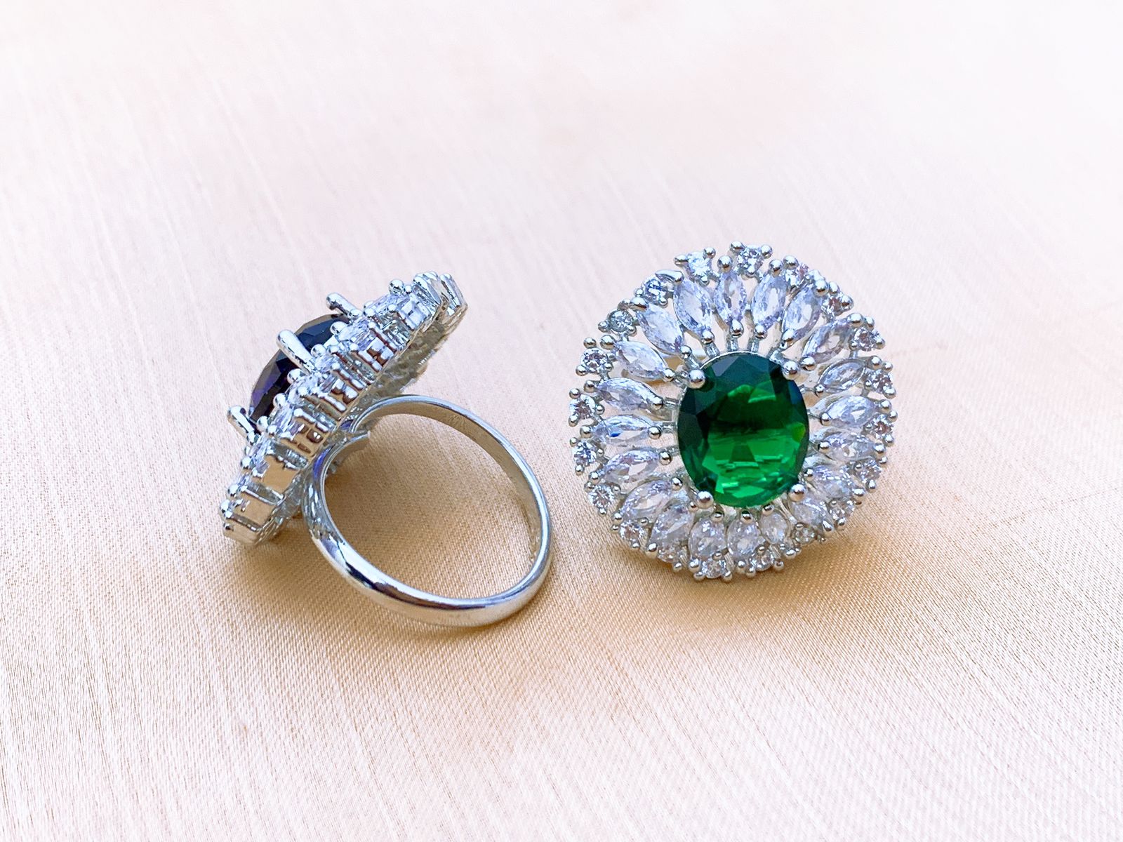 (Adjustable) Ring
