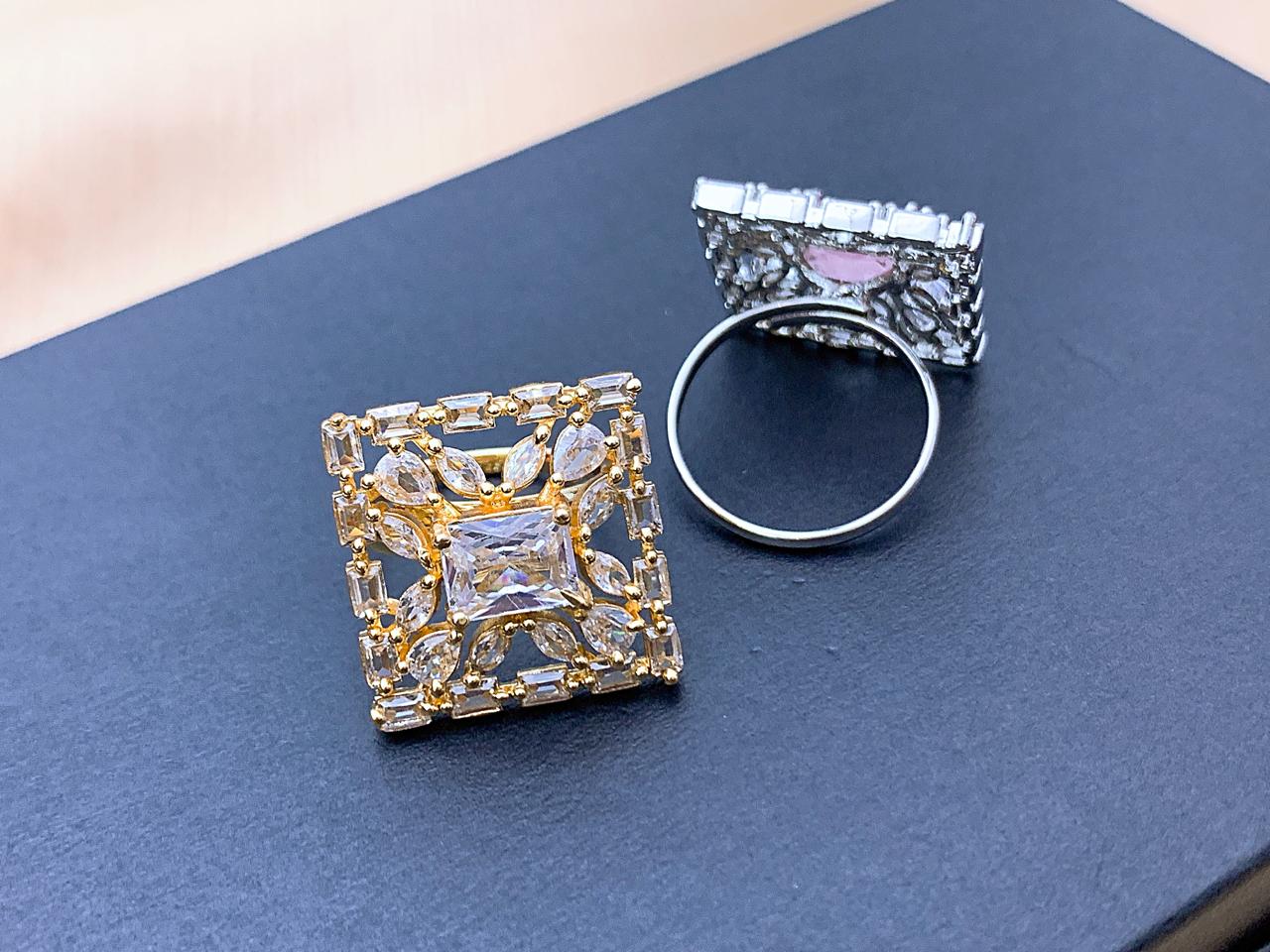 (Adjustable) Ring