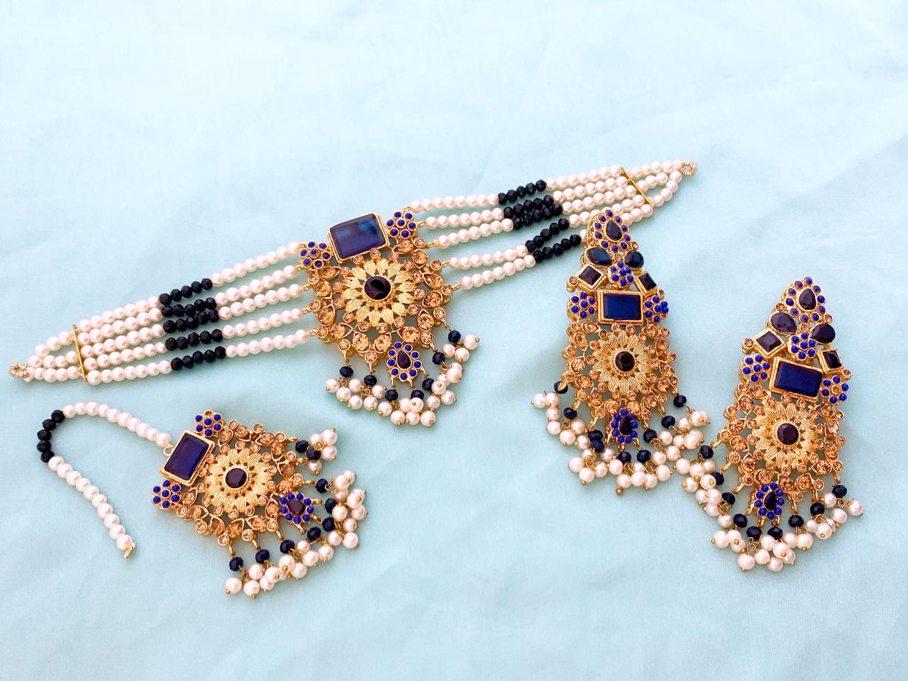 Choker Set