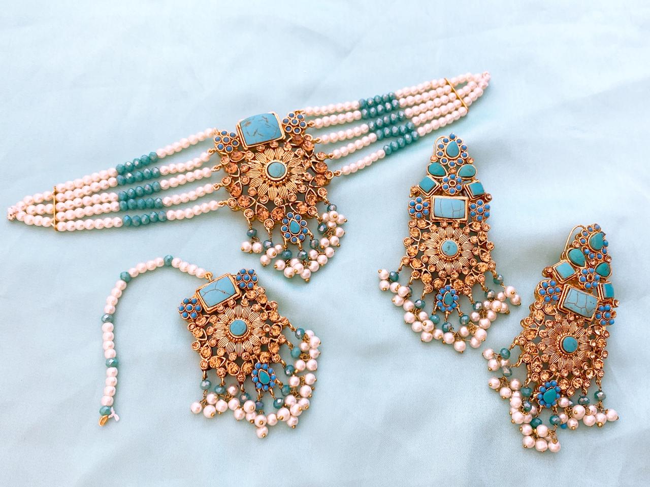 Choker Set