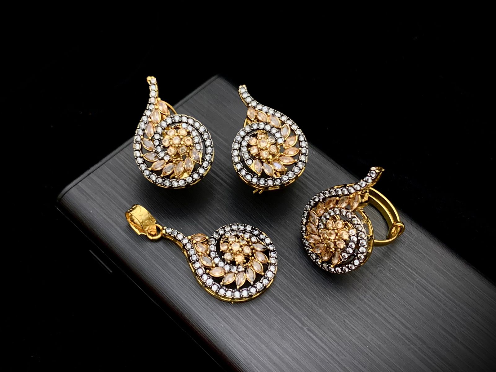 Locket Set