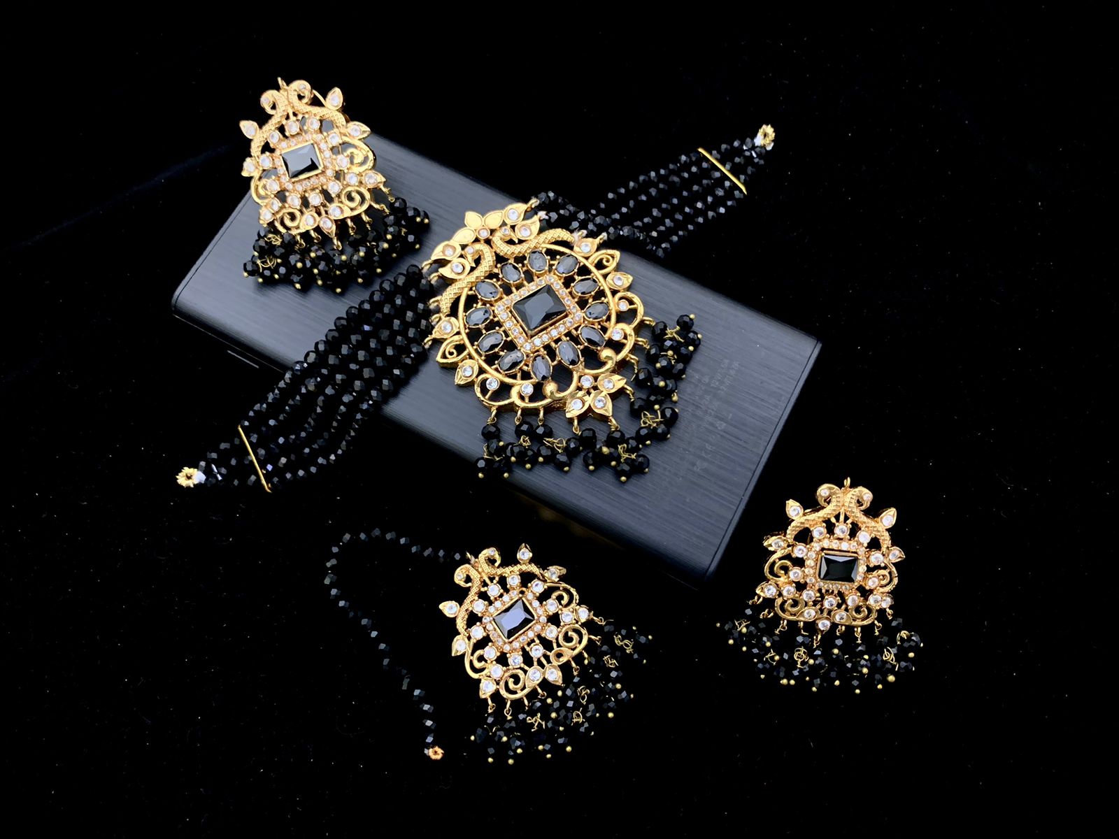 Choker Set