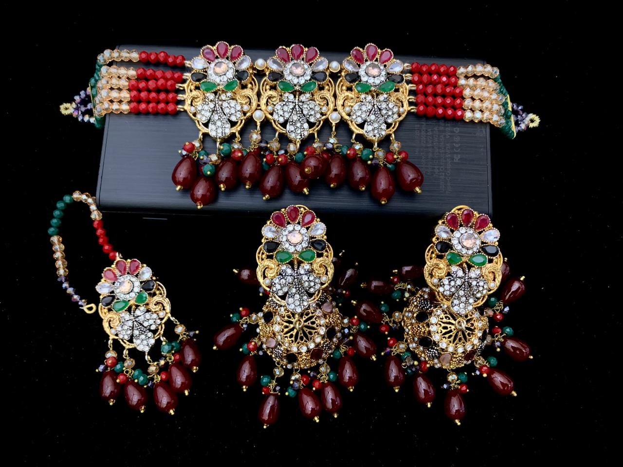 Choker Set