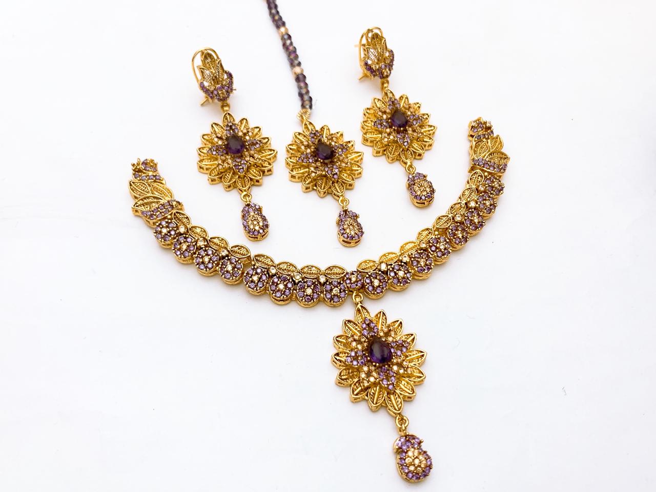 Necklace Set