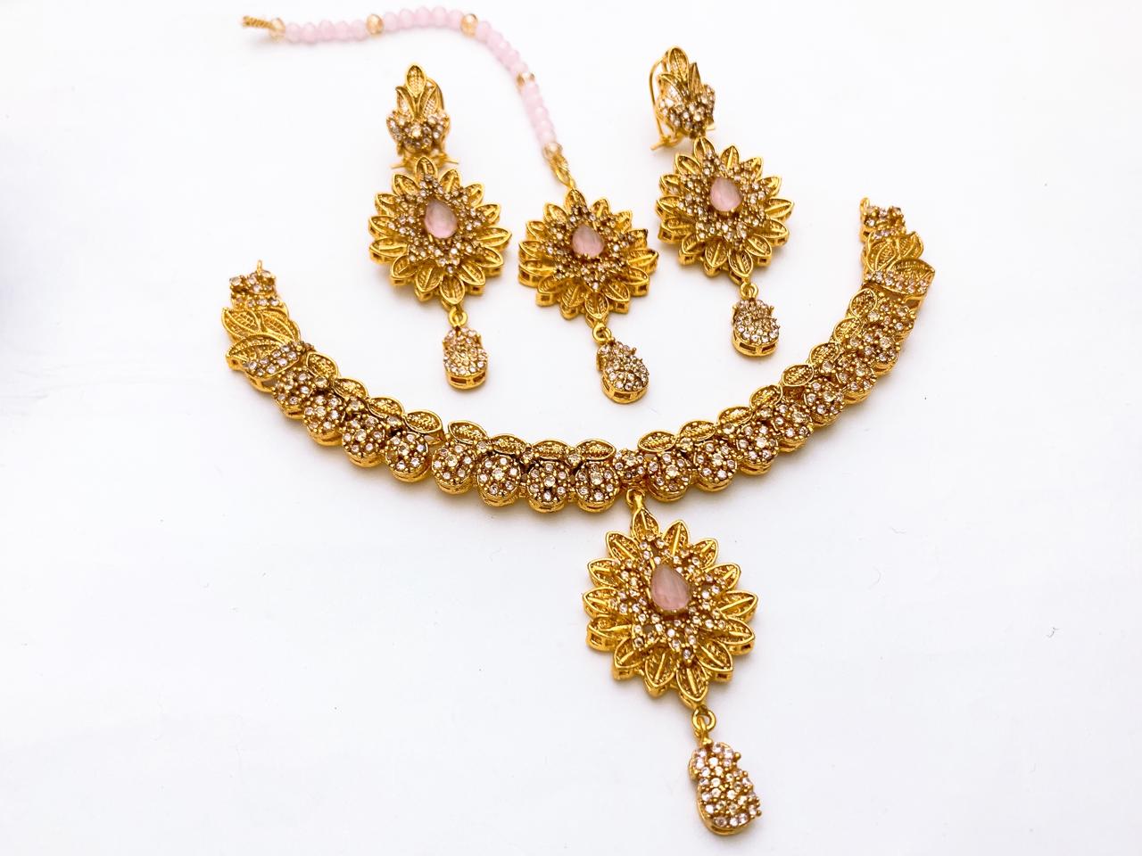 Necklace Set