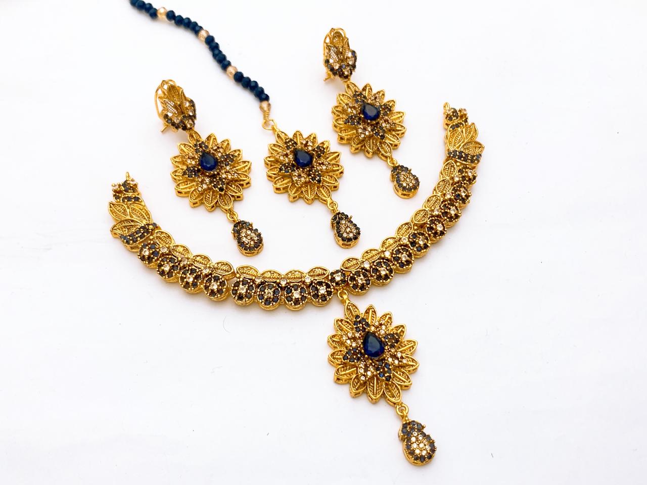 Necklace Set
