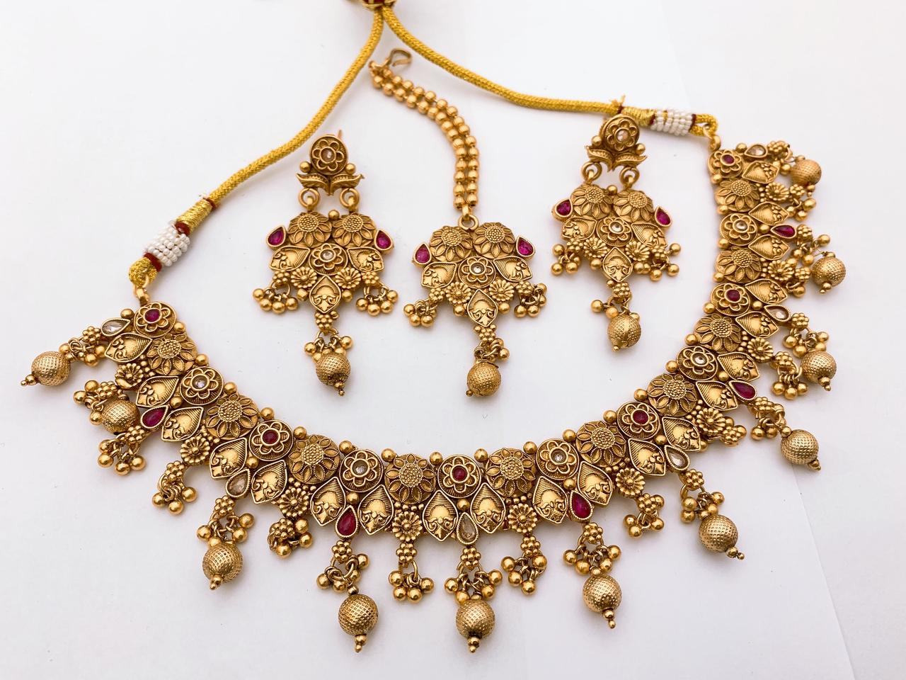 Necklece set
