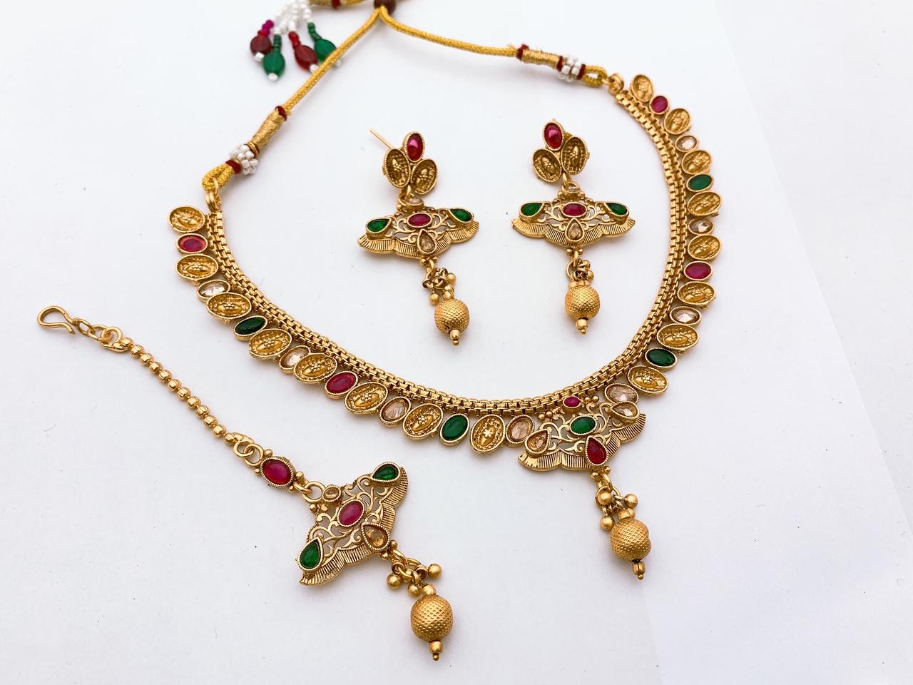 Necklace Set